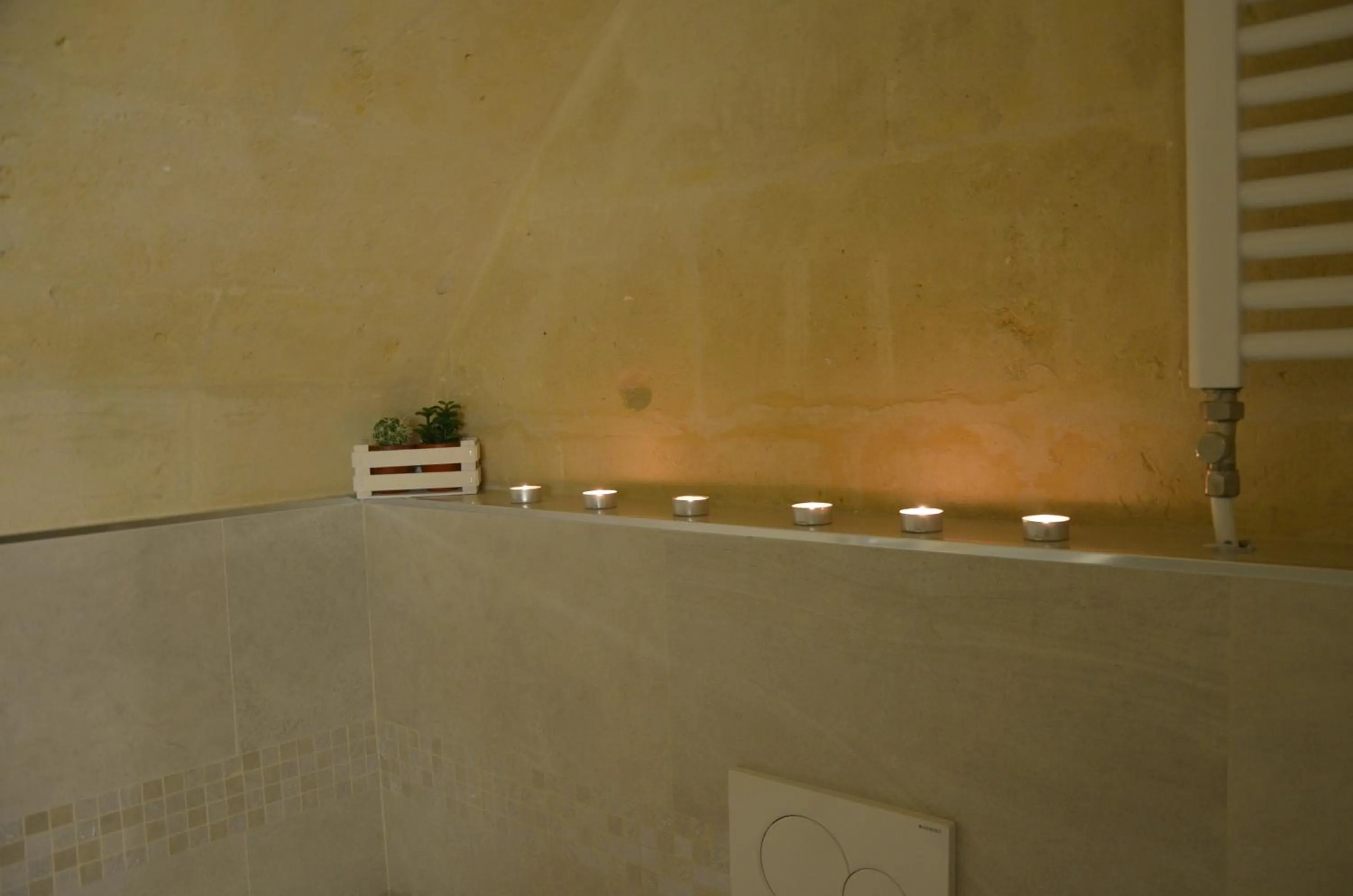 Bathroom in In & Out Matera