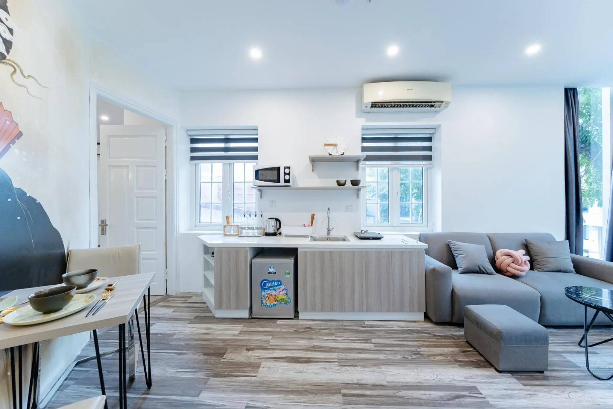 Dining area in Su Casa Hanoi Old Quarter