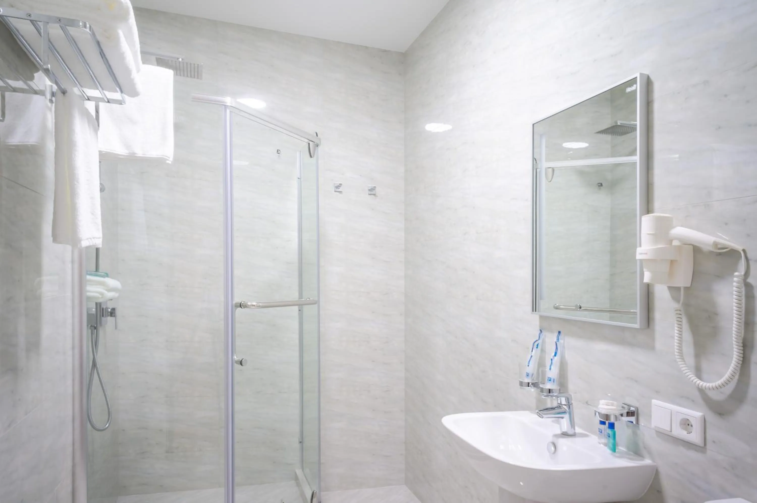 Shower in Royal Plus Hotel