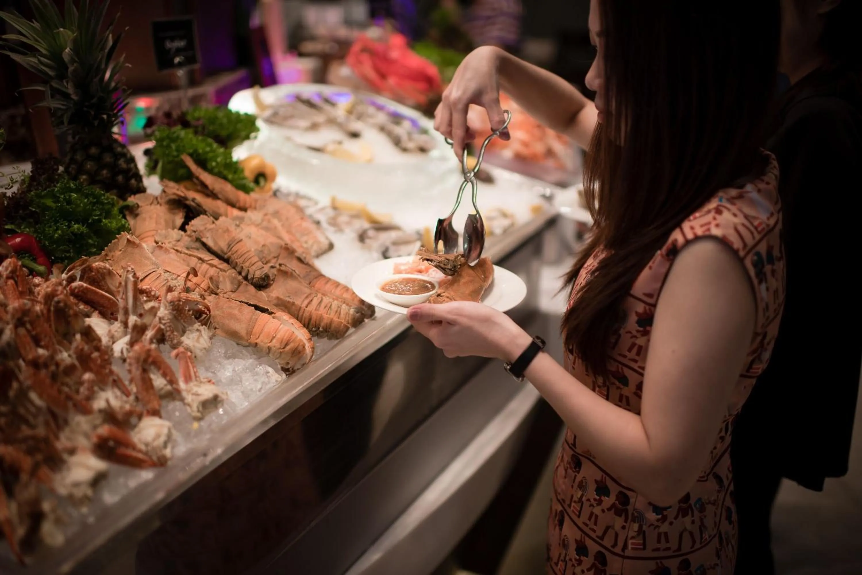 Food in The Berkeley Hotel Pratunam