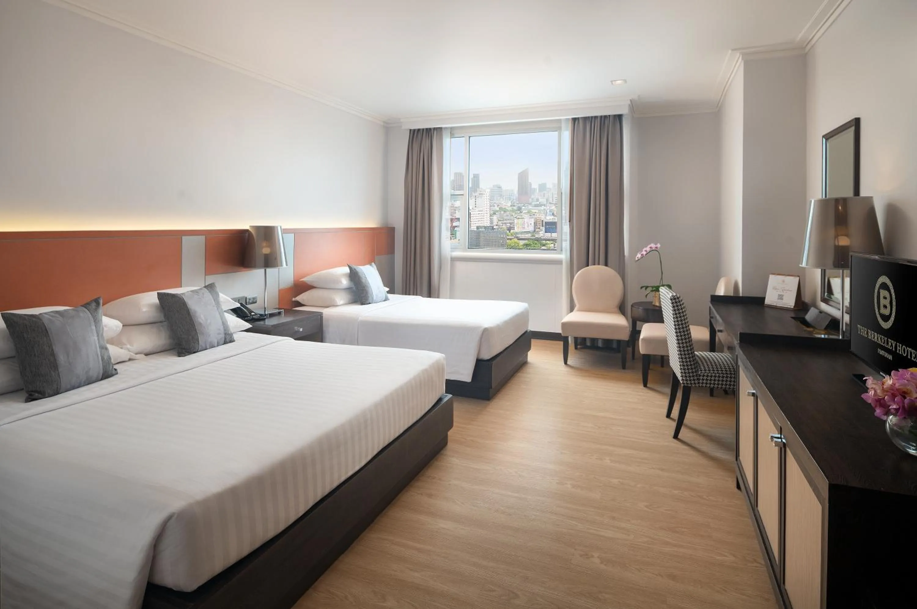 Photo of the whole room, Bed in The Berkeley Hotel Pratunam