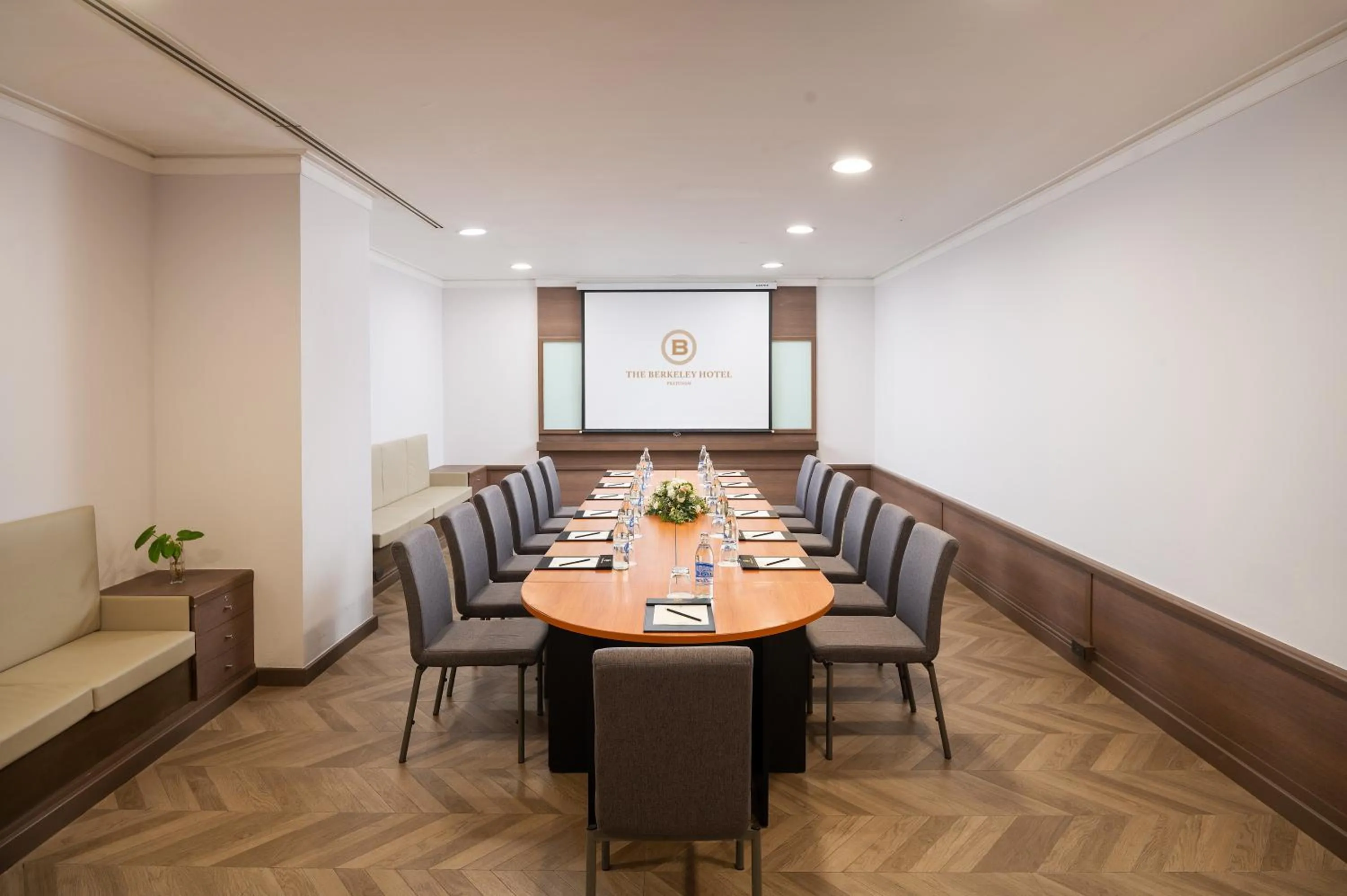 Meeting/conference room in The Berkeley Hotel Pratunam