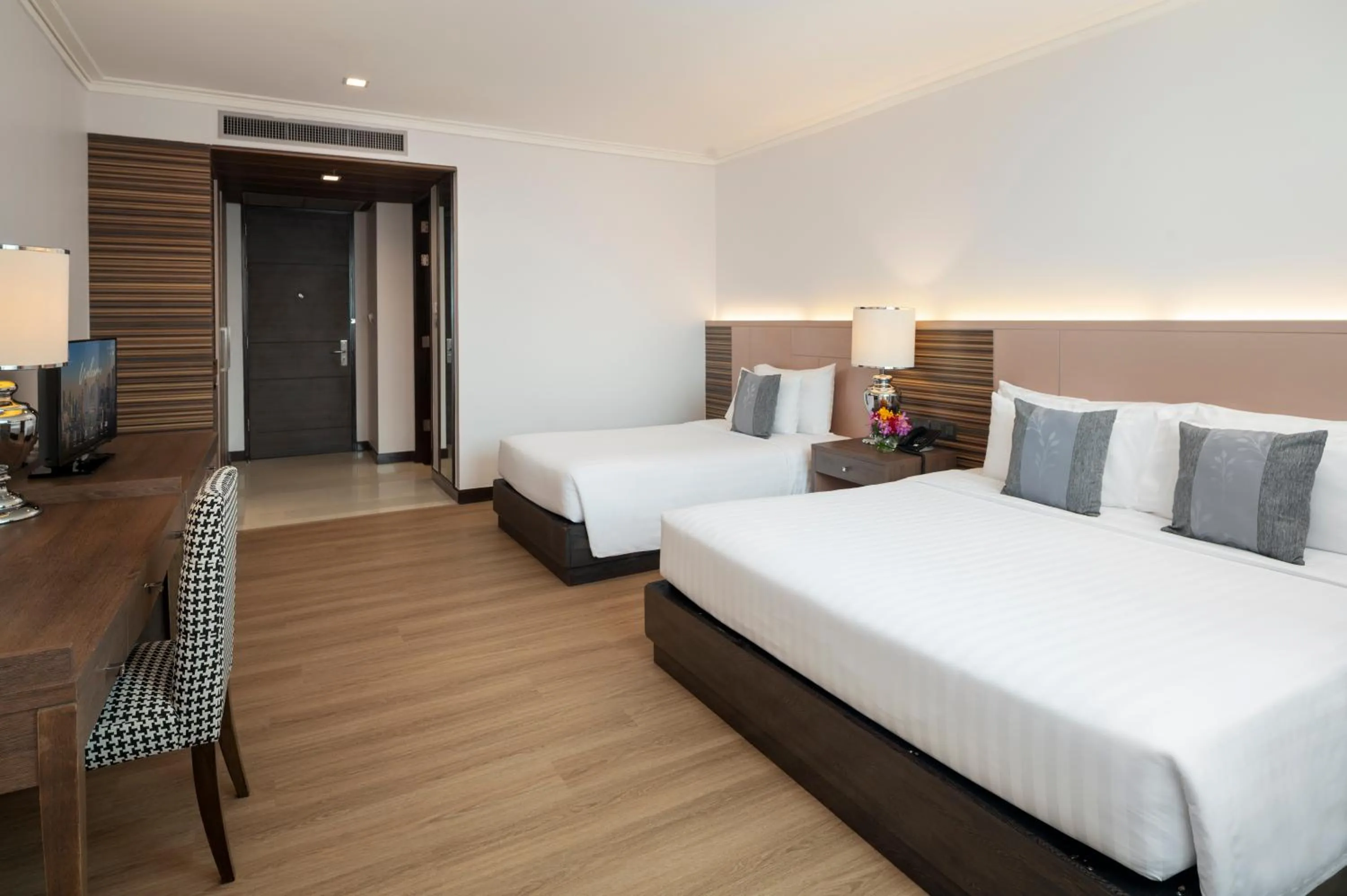 Bed in The Berkeley Hotel Pratunam