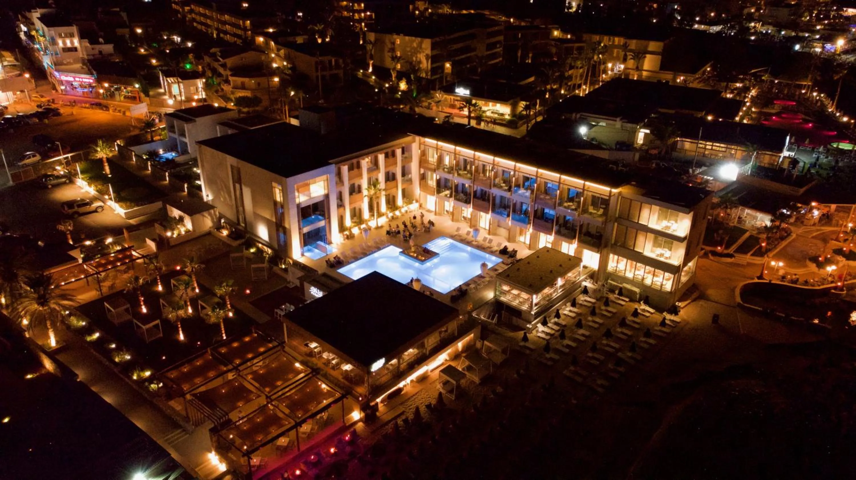 Property building in Enorme Ammos Beach