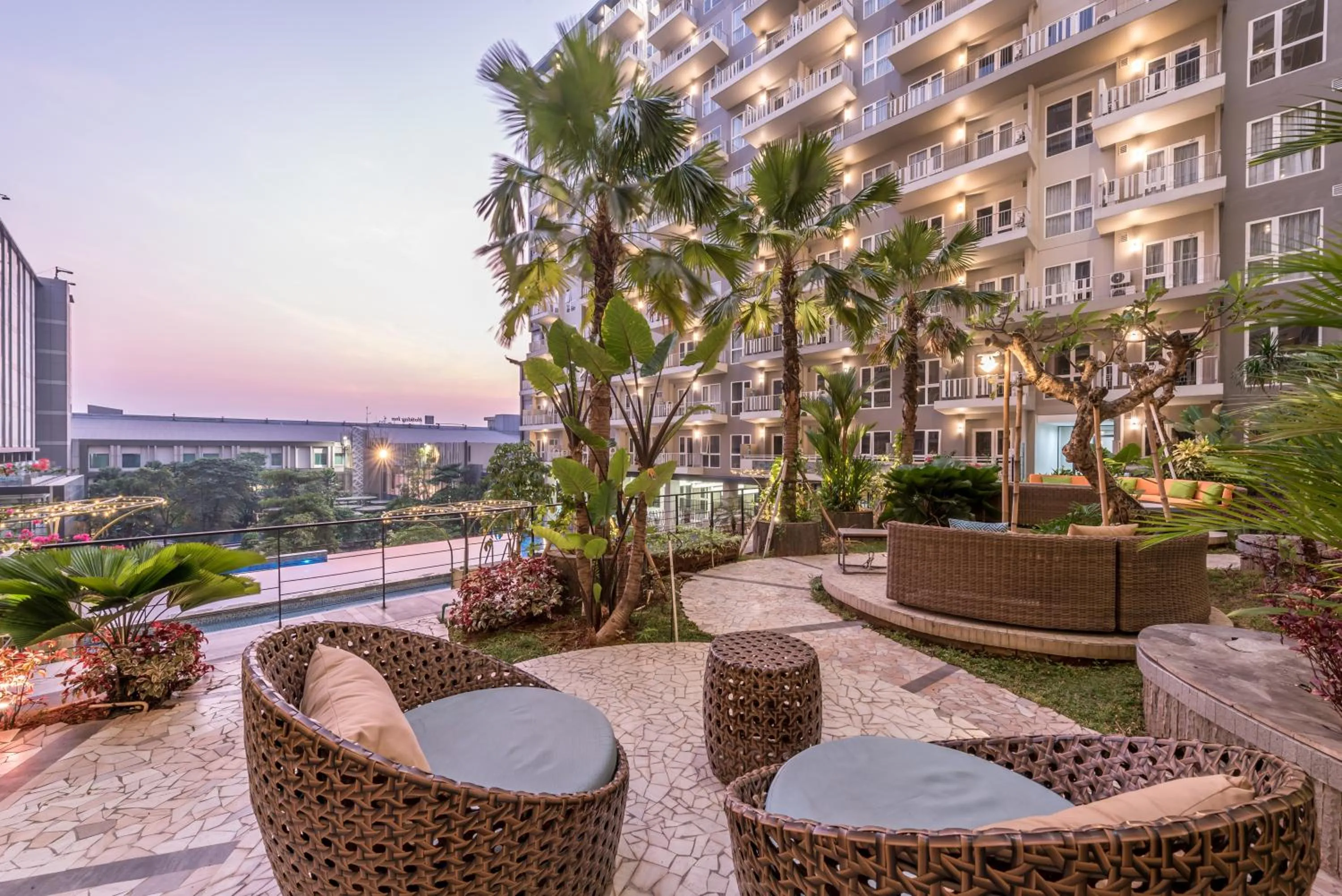 Swimming pool in Grande Valore Hotel Cikarang