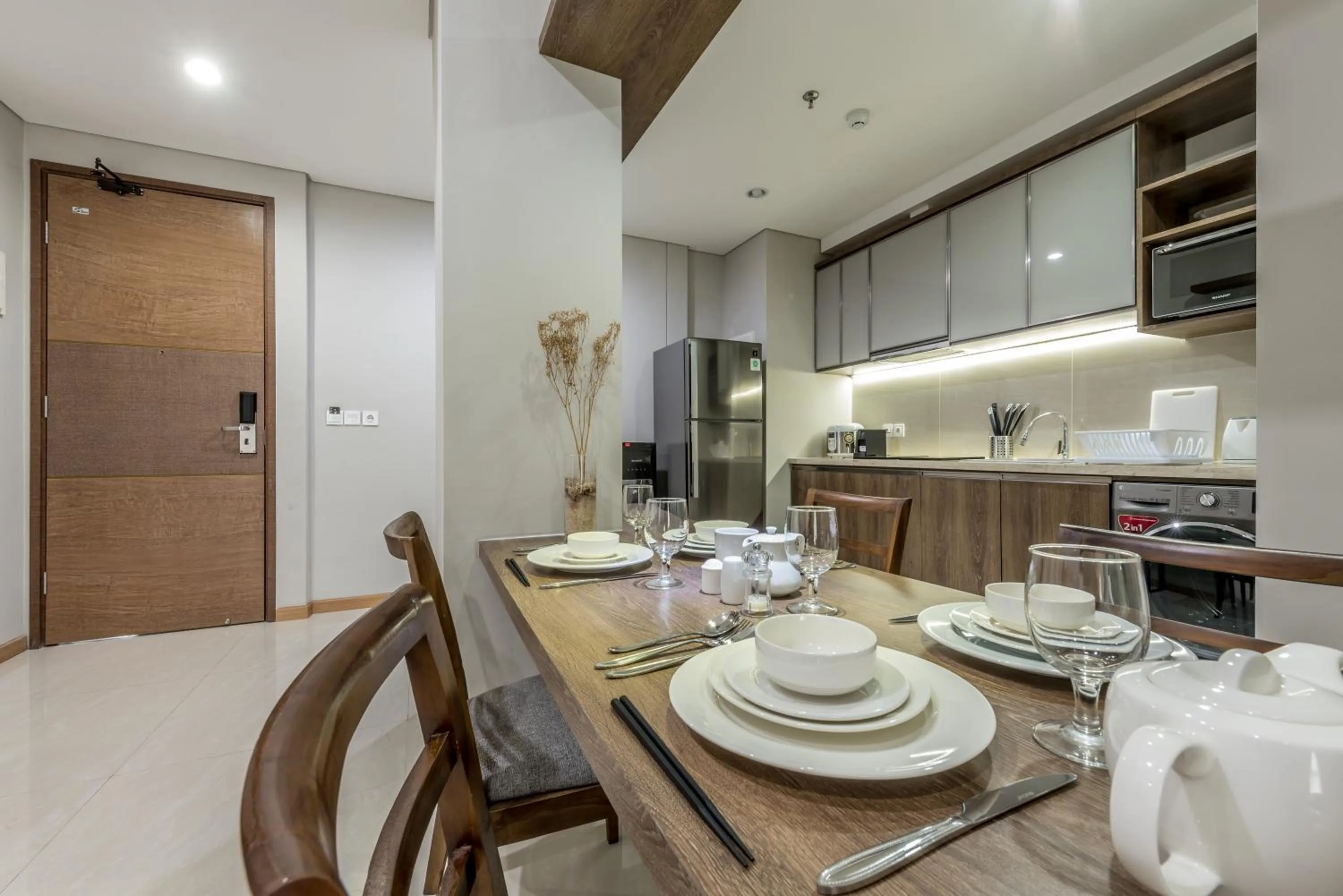 Kitchen or kitchenette in Grande Valore Hotel Cikarang