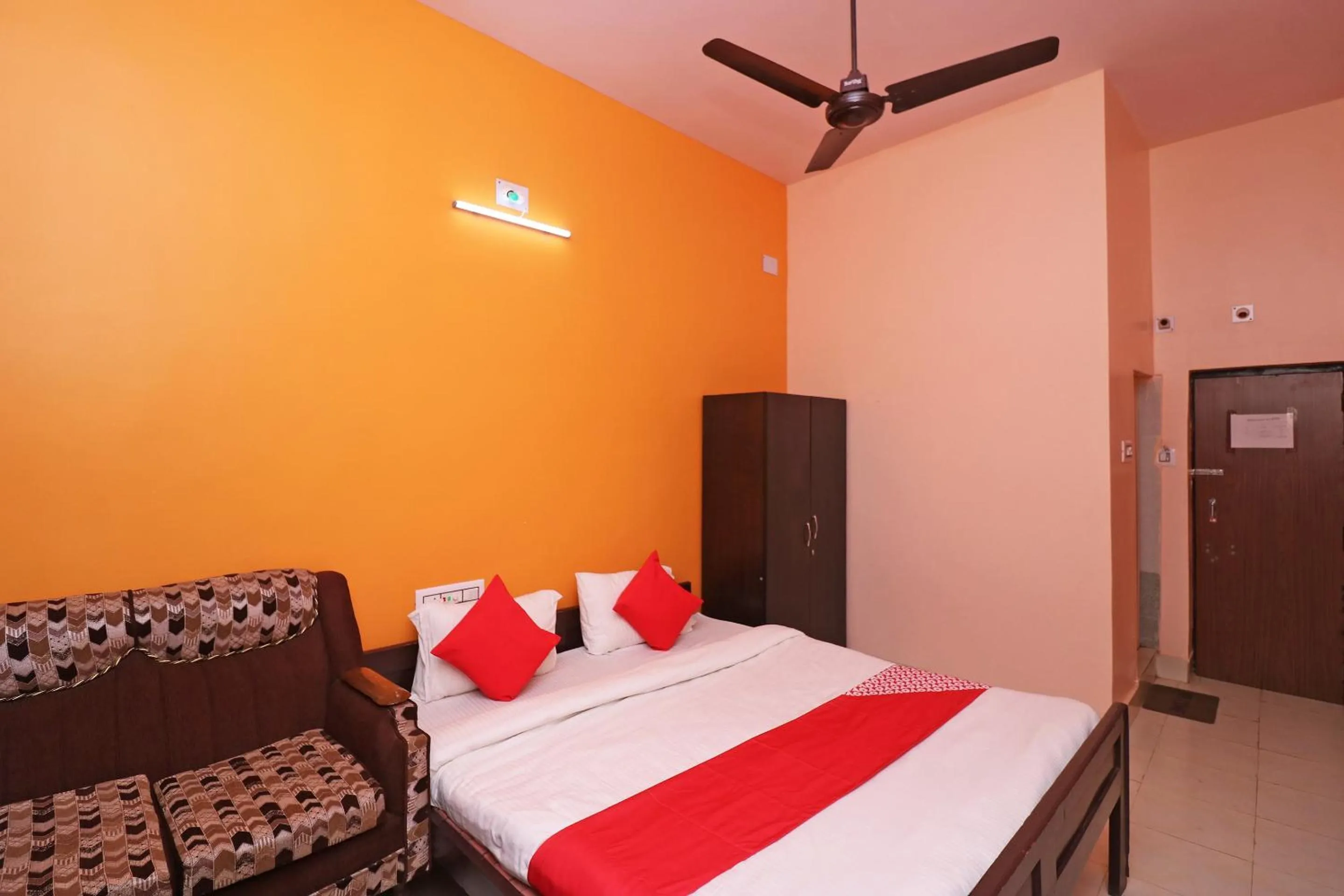 Hotel O by OYO Sunrise