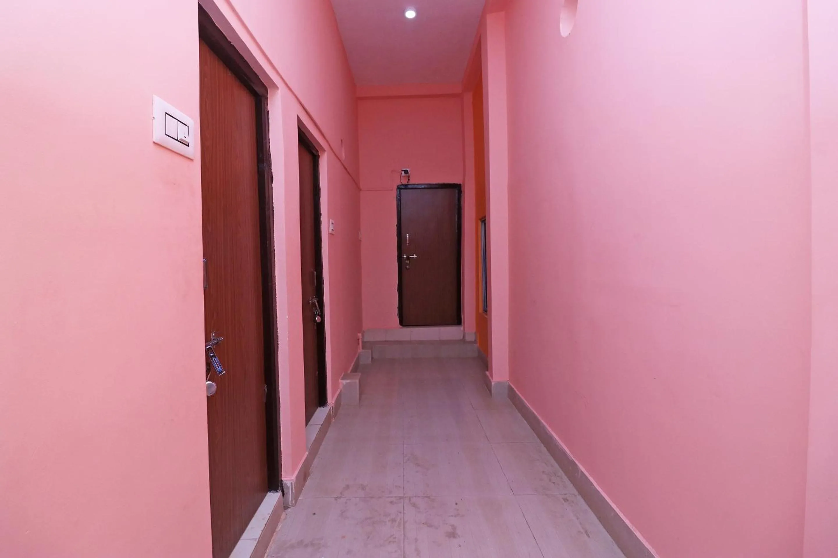 Hotel O by OYO Sunrise