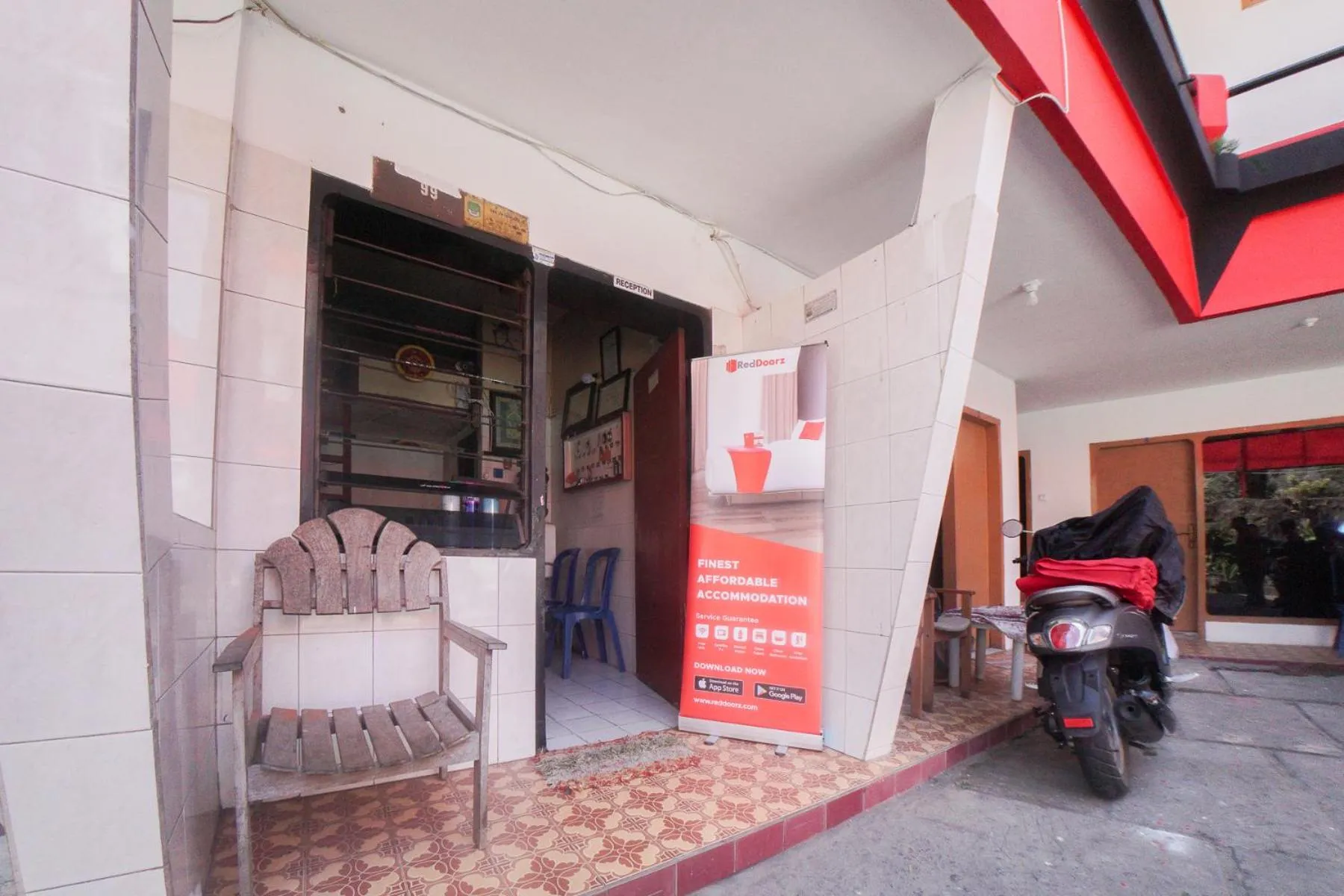 Lobby or reception in RedDoorz @ Tretes 2