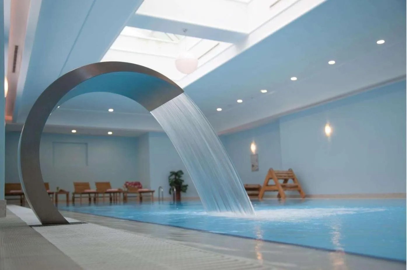 Swimming pool in Eliz Hotel Convention Center Thermal Spa & Wellnes