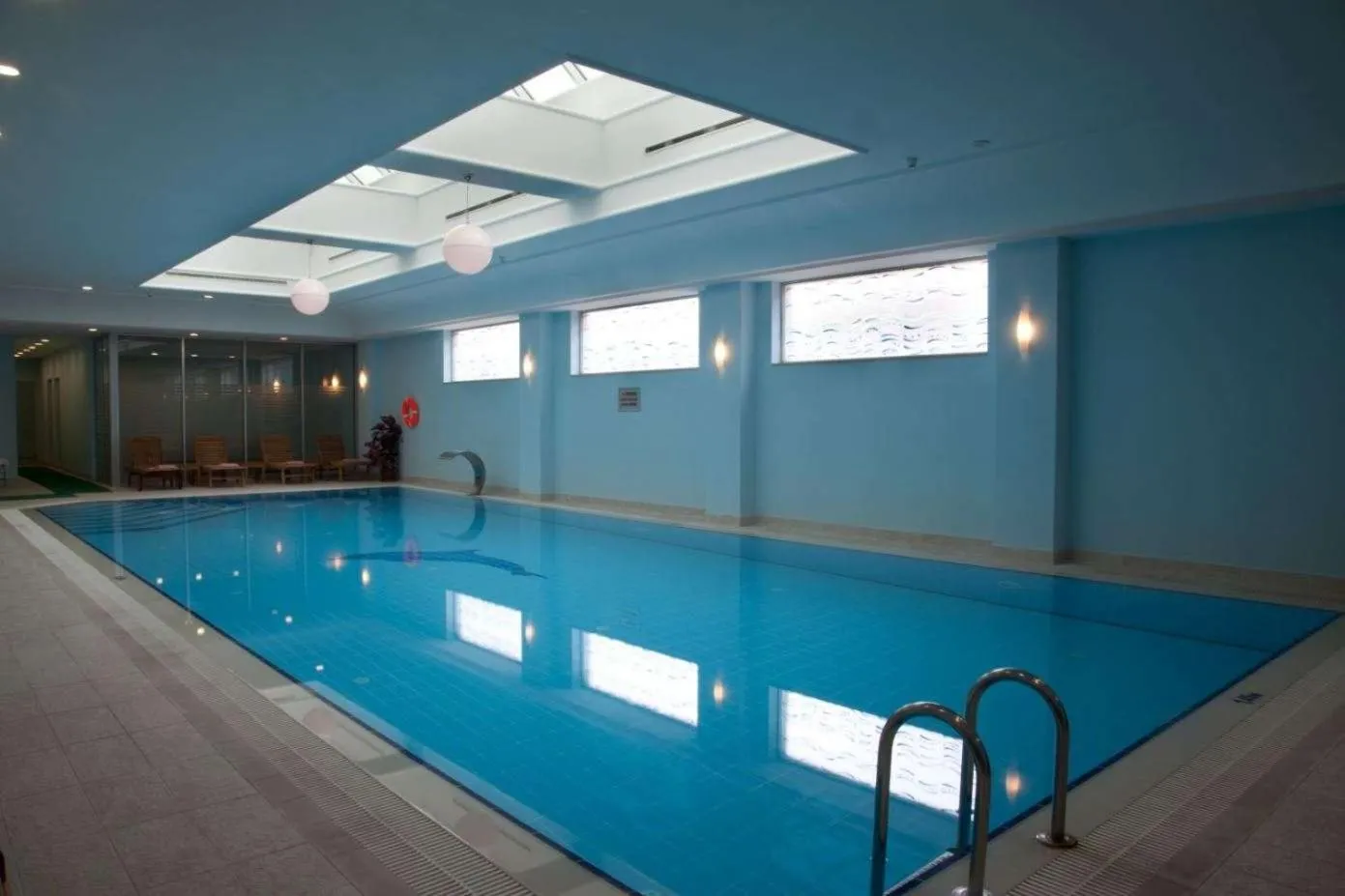 Swimming pool in Eliz Hotel Convention Center Thermal Spa & Wellnes
