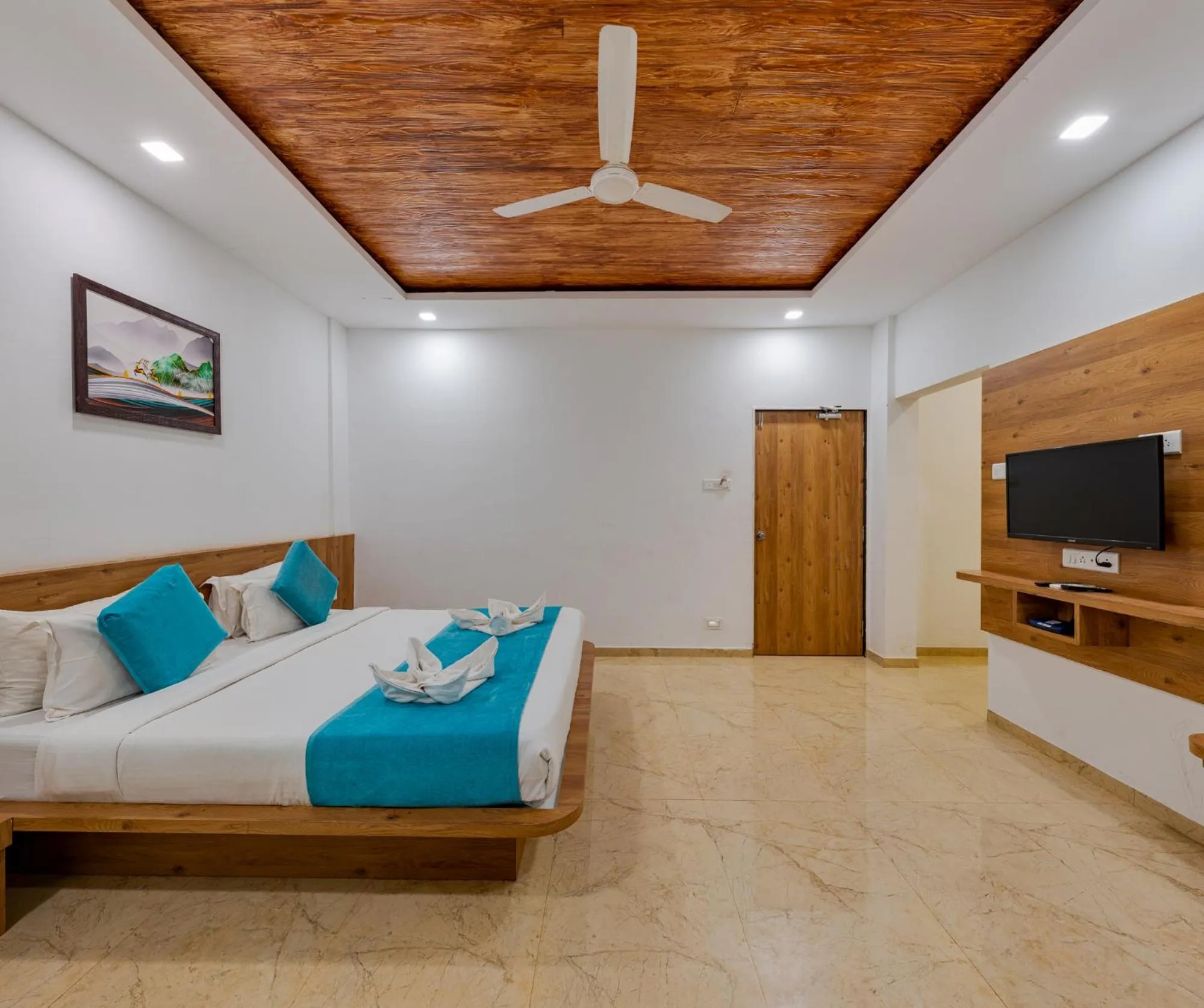 Photo of the whole room in Hotel Mahabaleshwar Fragrance