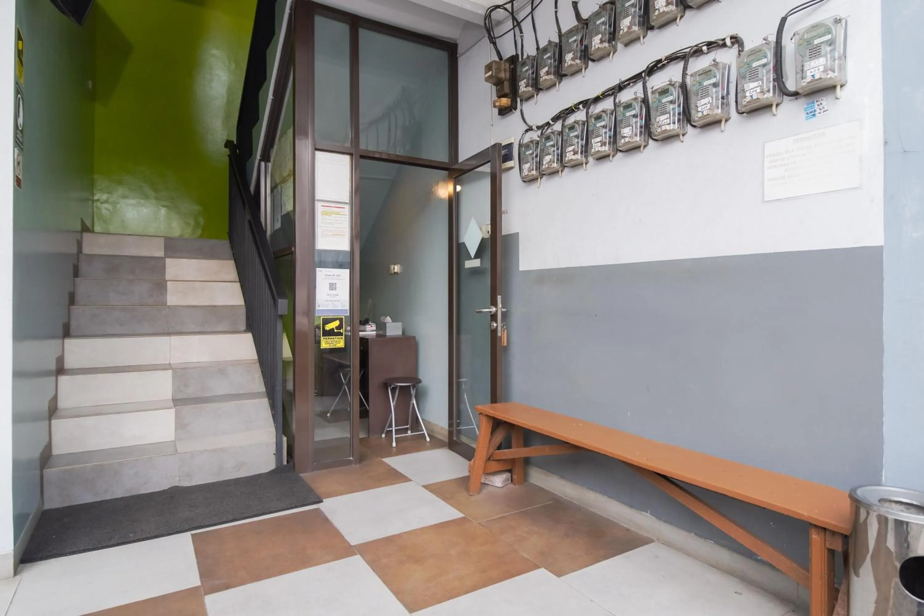 Lobby or reception in Urbanview Hotel Arafuru Residence Duren Sawit