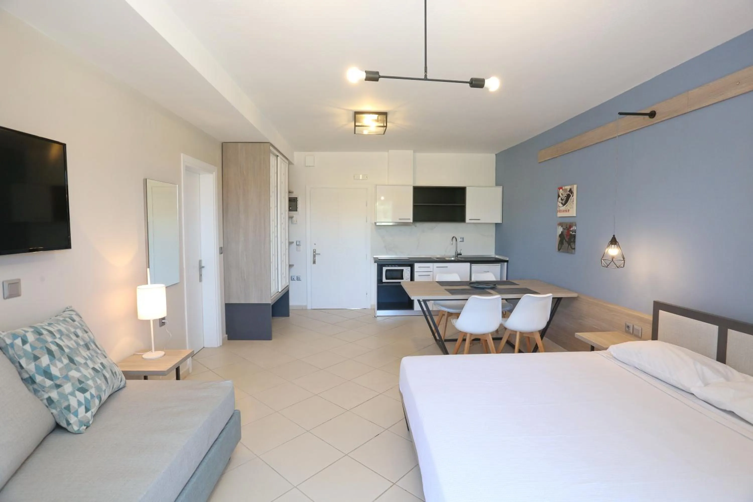 Photo of the whole room, Bed in Agreste Luxury Apartments