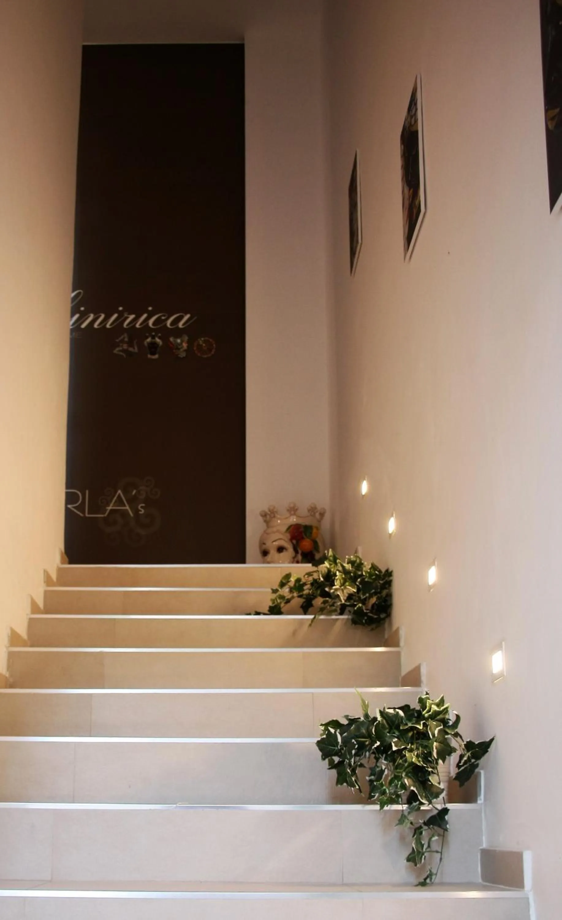 Marla's boutique rooms