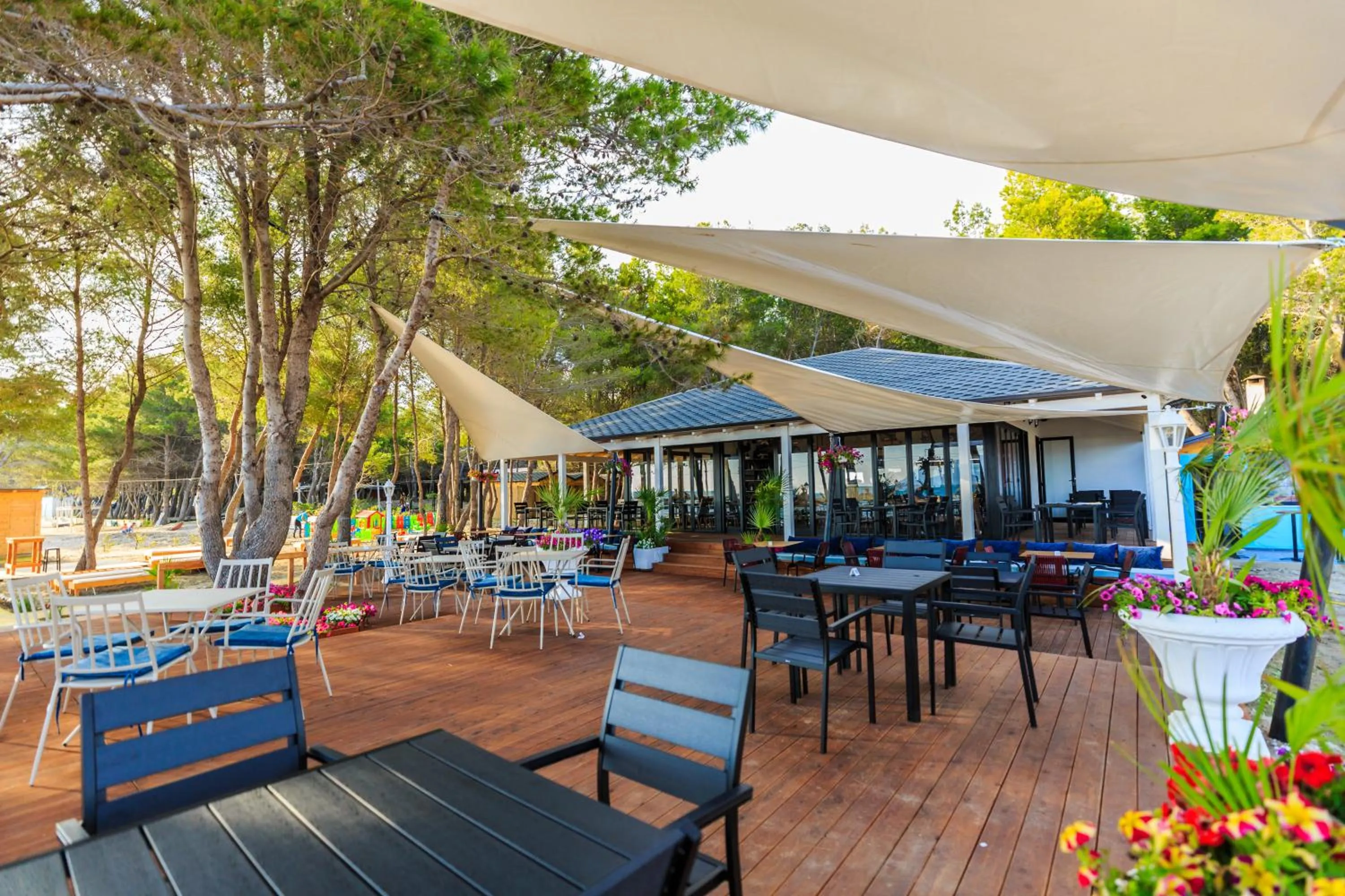 Restaurant/places to eat in ECUADOR Resort