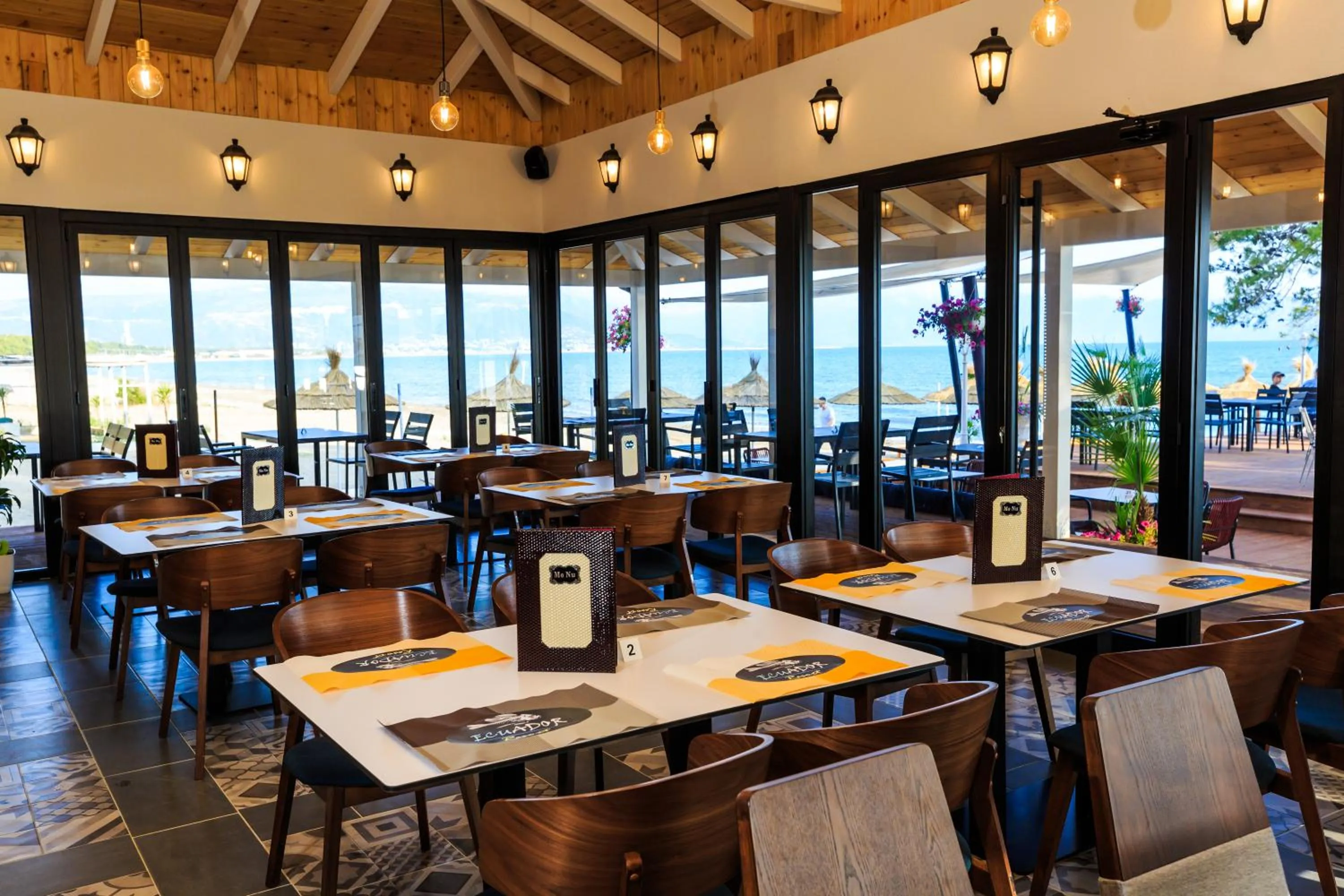 Restaurant/places to eat in ECUADOR Resort