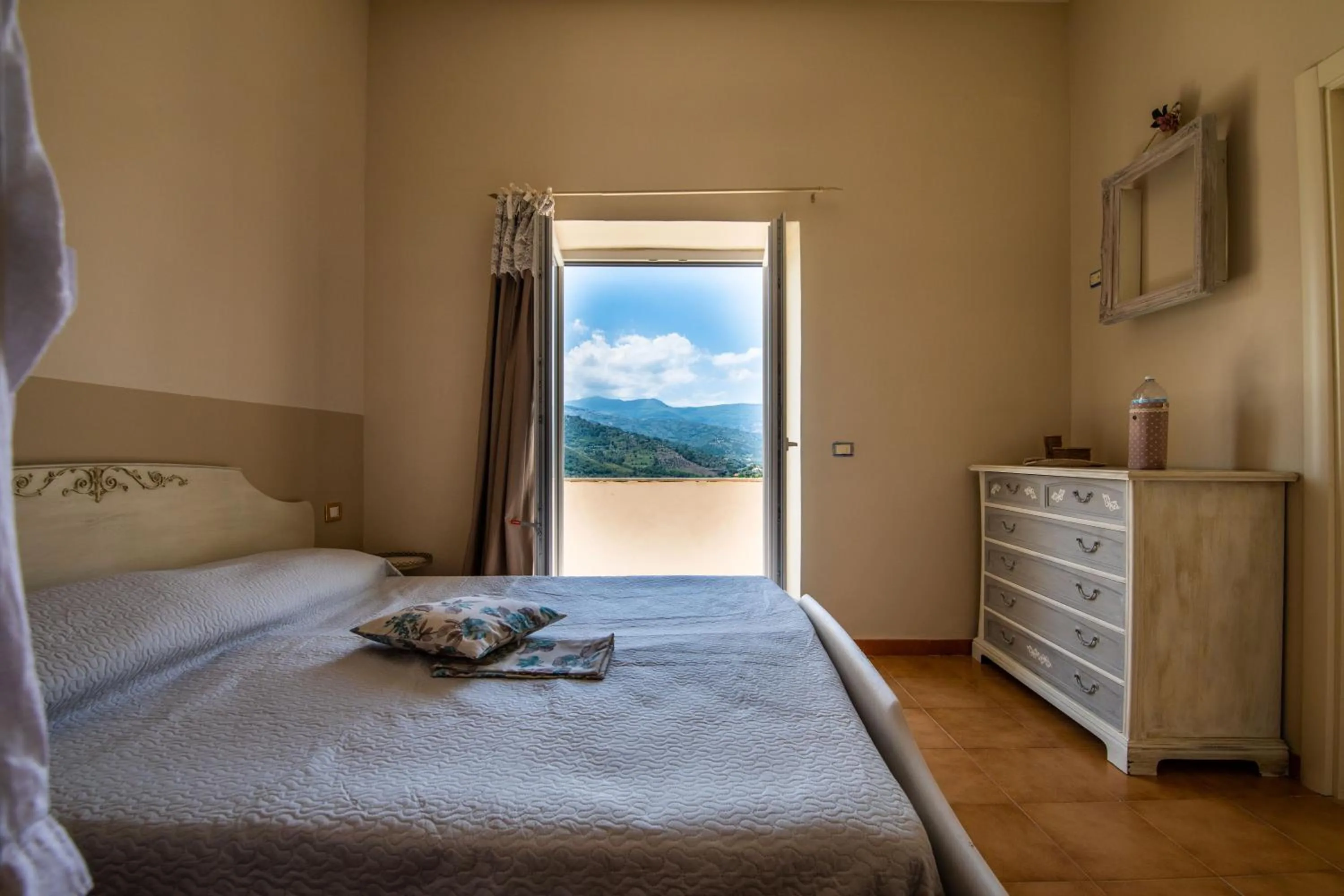 Bed in Il Panorama Housing Cilento