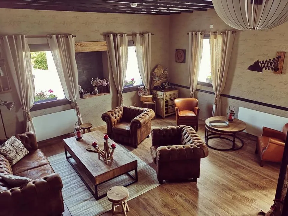 Restaurant/places to eat in Auberge Saint-Jean