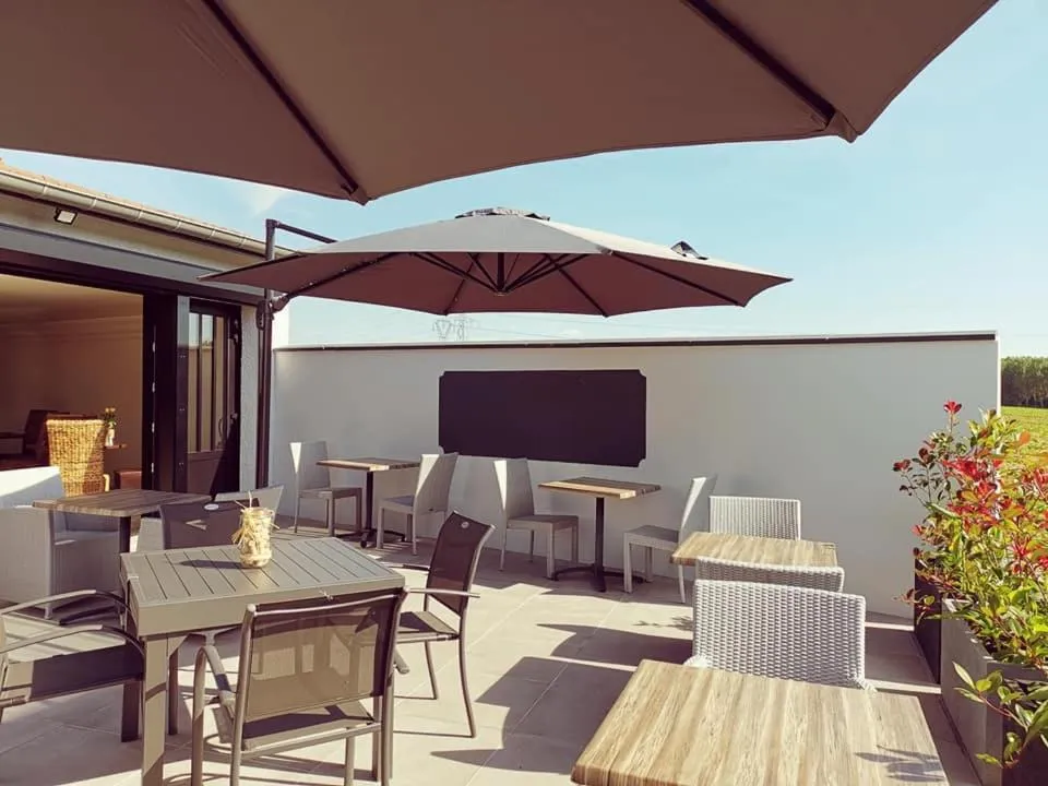 Property building in Auberge Saint-Jean