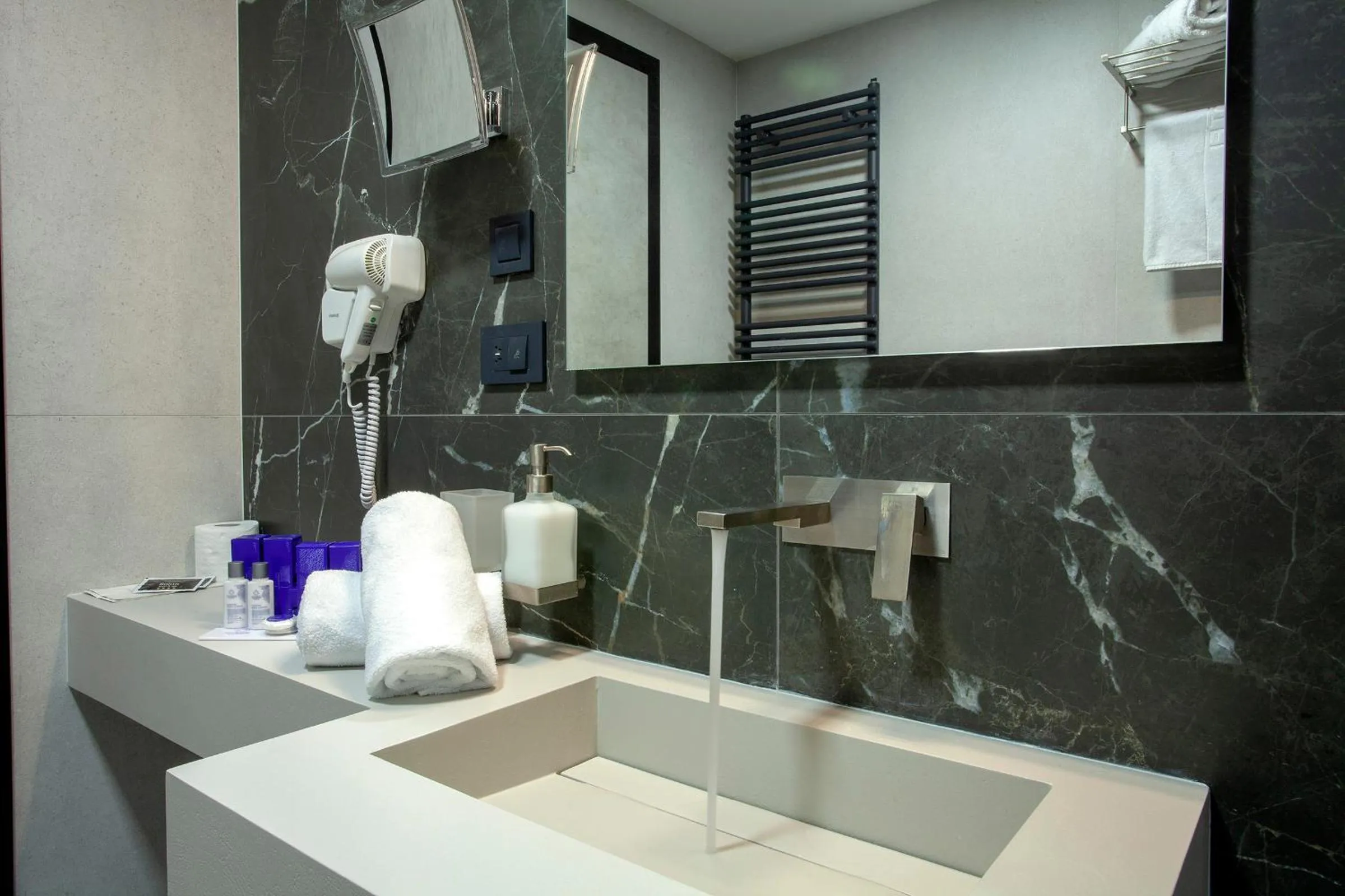 Bathroom in Hotel Solun