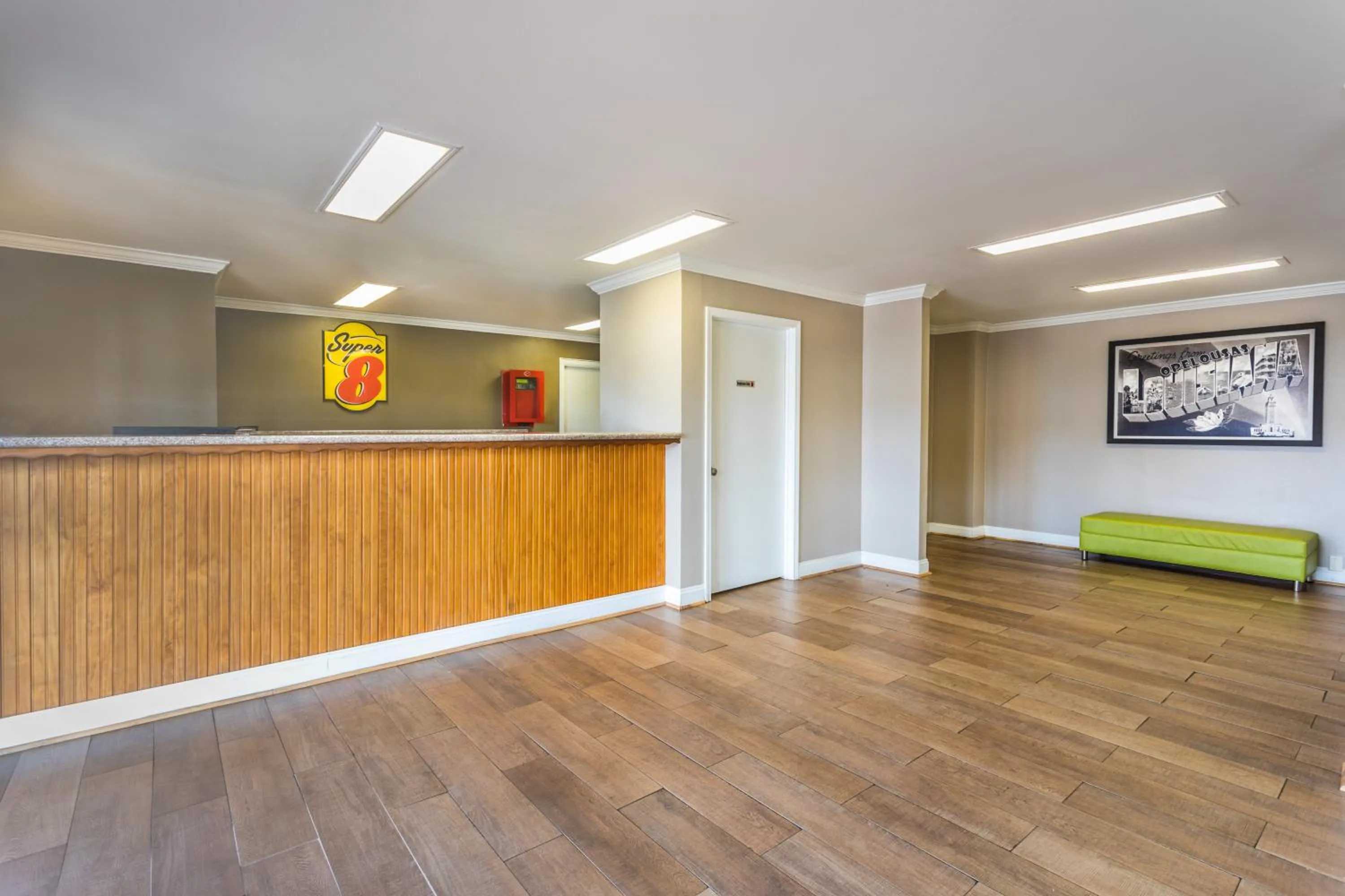 Lobby/Reception in Super 8 by Wyndham Opelousas