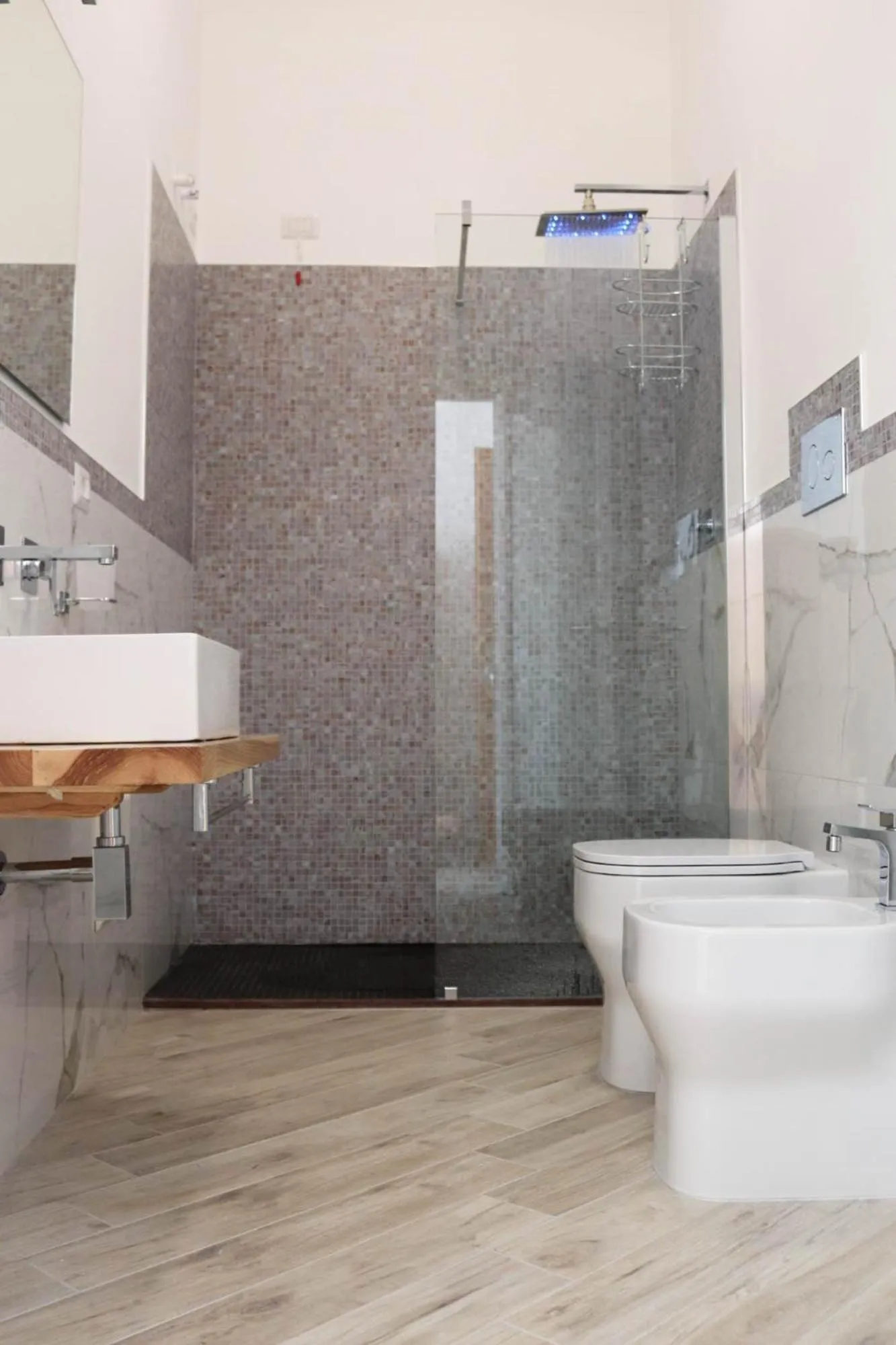 Shower in Clelia's Boutique Rooms & Suites