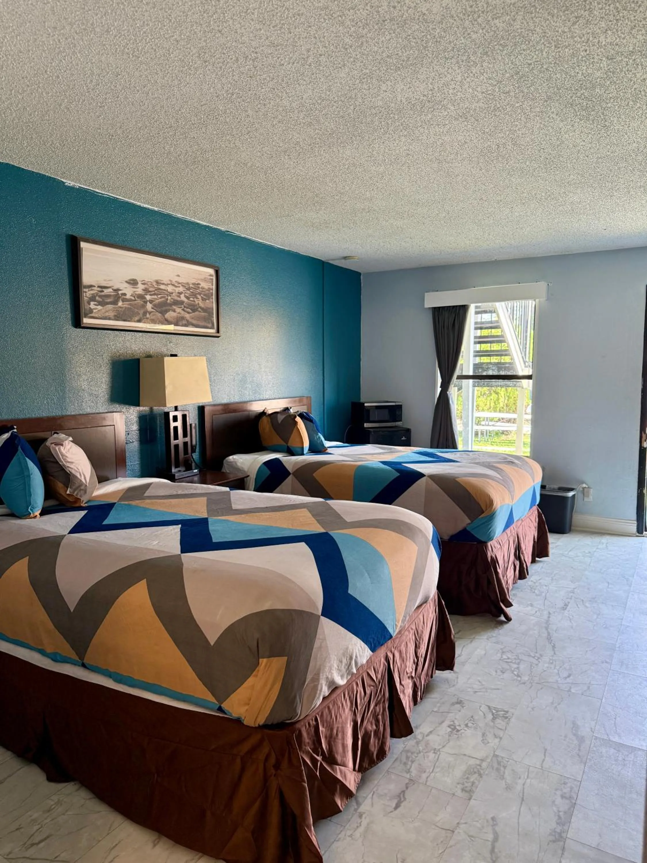 Photo of the whole room, Bed in Rodeway Inn Hattiesburg North