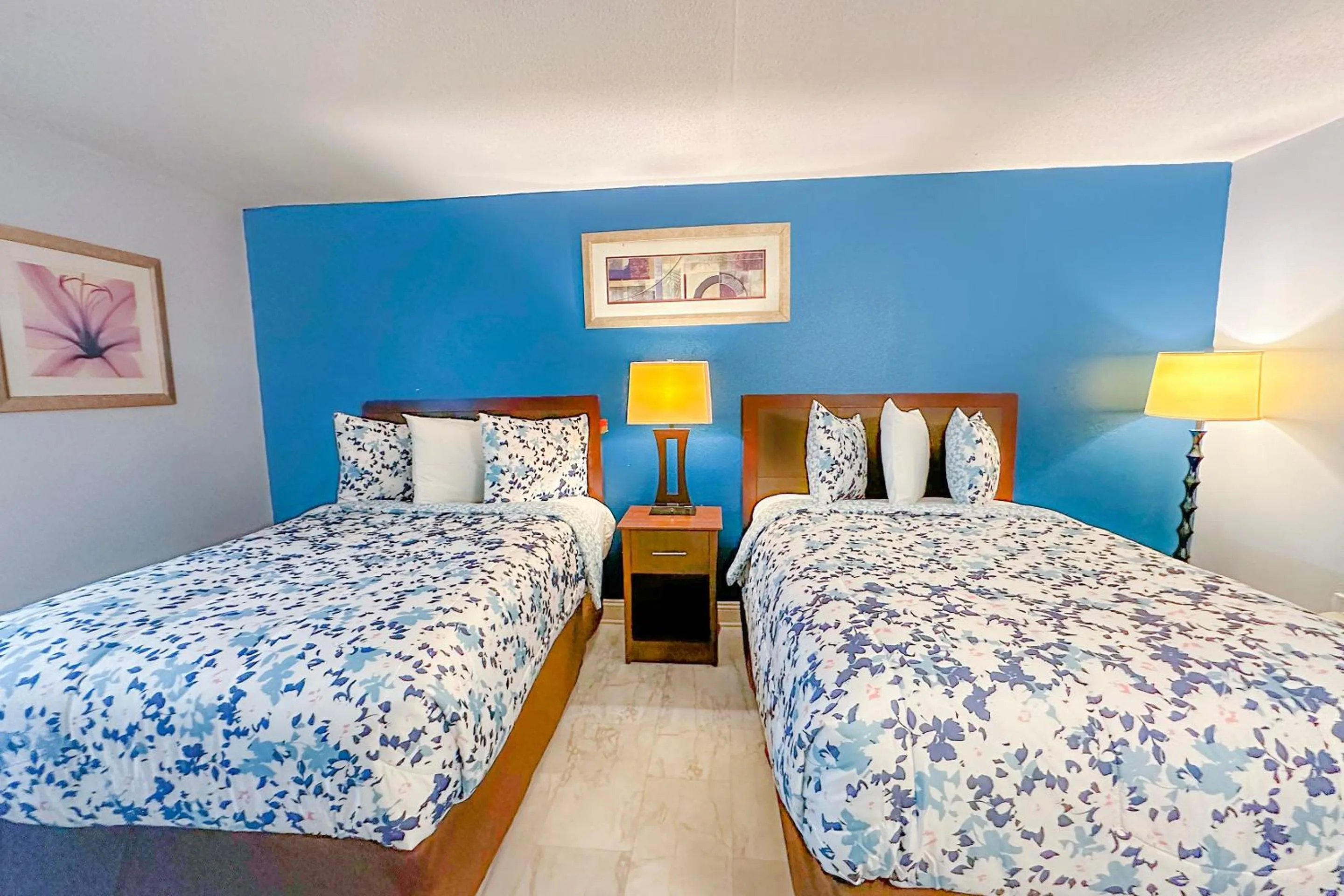 Bedroom, Bed in Rodeway Inn Hattiesburg North