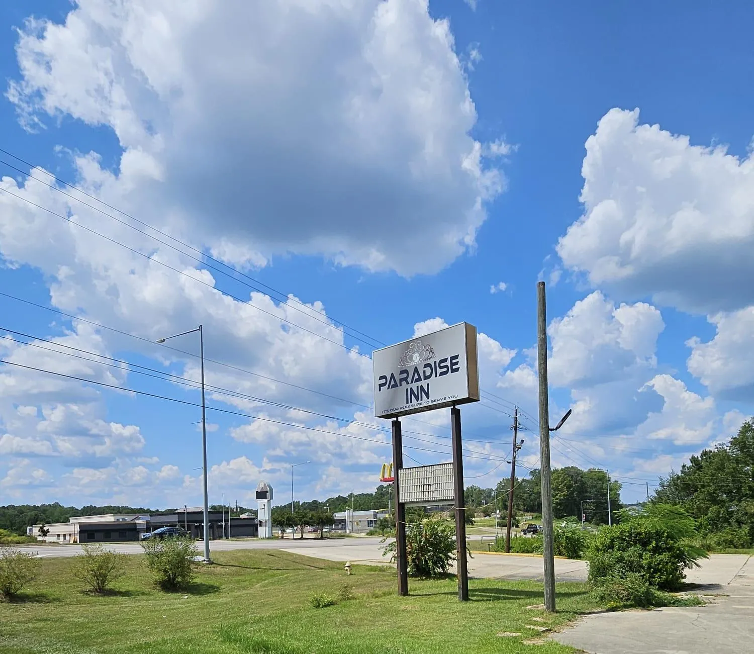 Street view in Rodeway Inn Hattiesburg North
