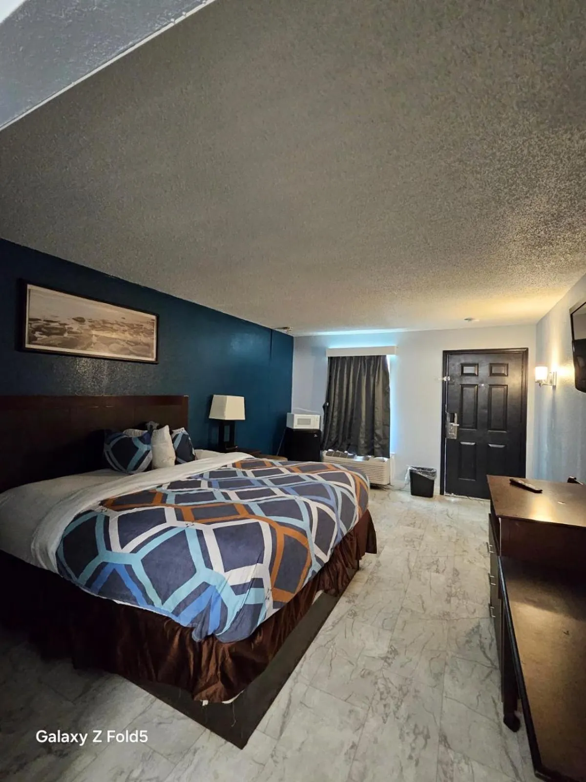 Bedroom, Bed in Rodeway Inn Hattiesburg North