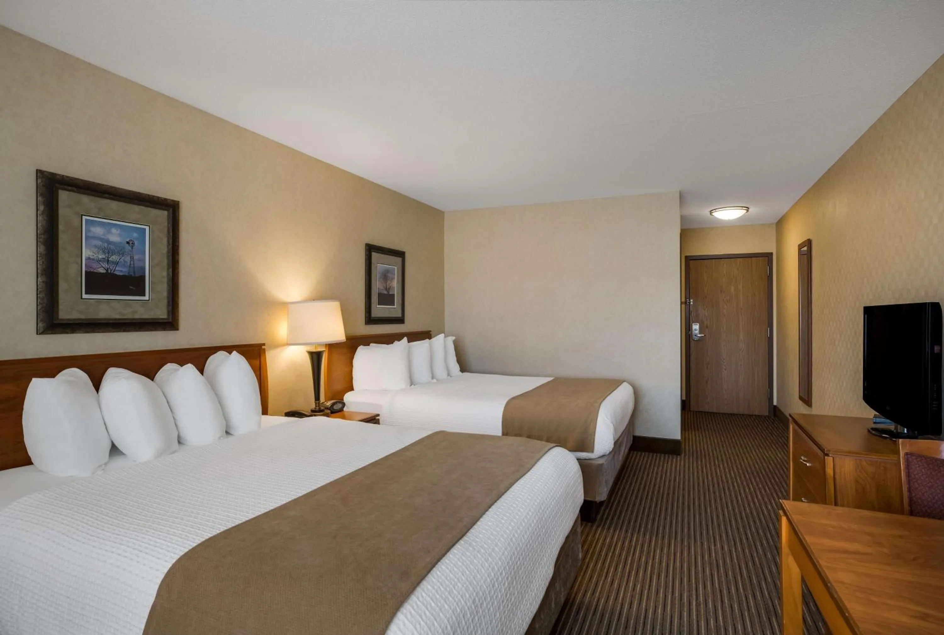 Bedroom, Bed in Best Western Vermillion Inn