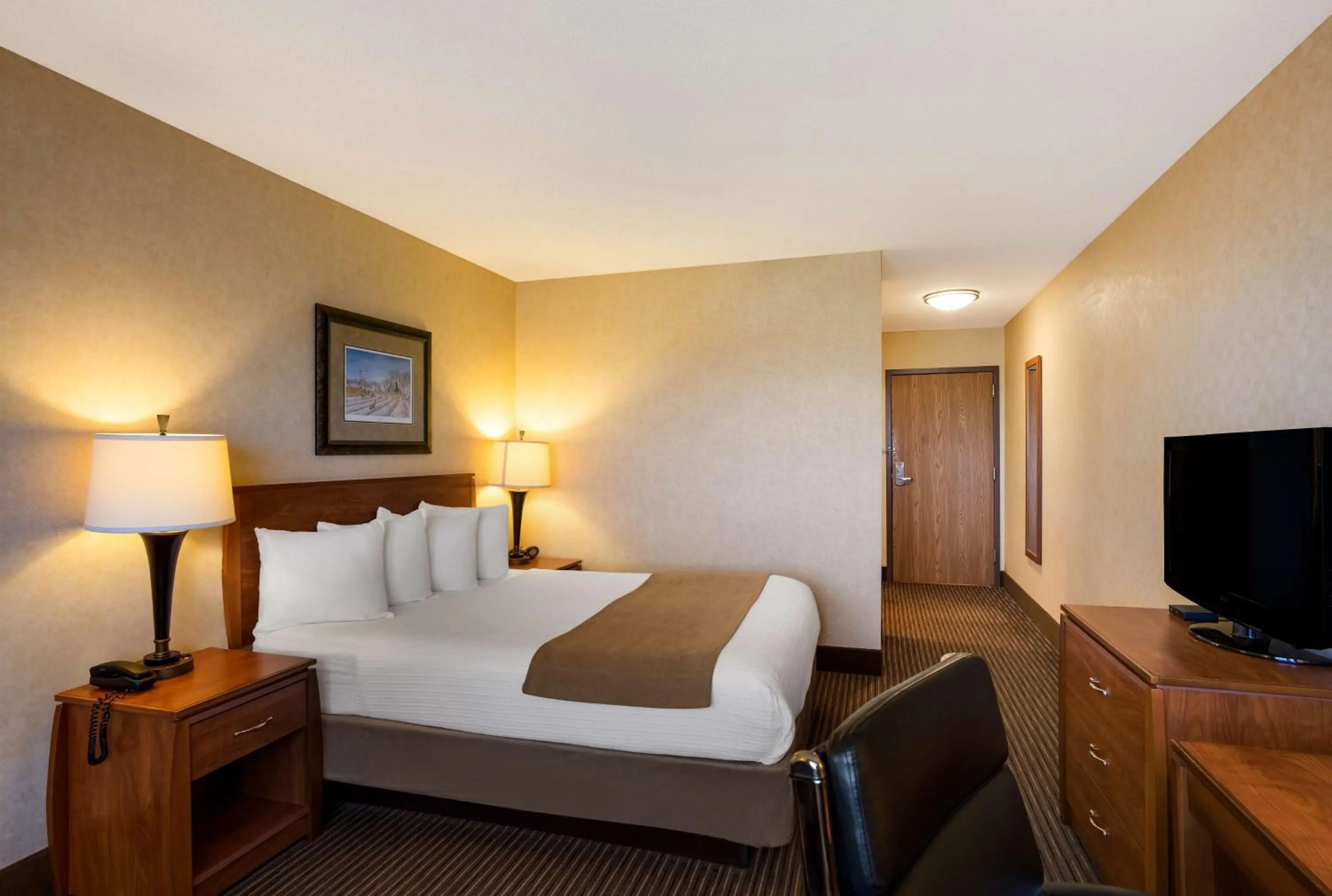 Bedroom, Bed in Best Western Vermillion Inn