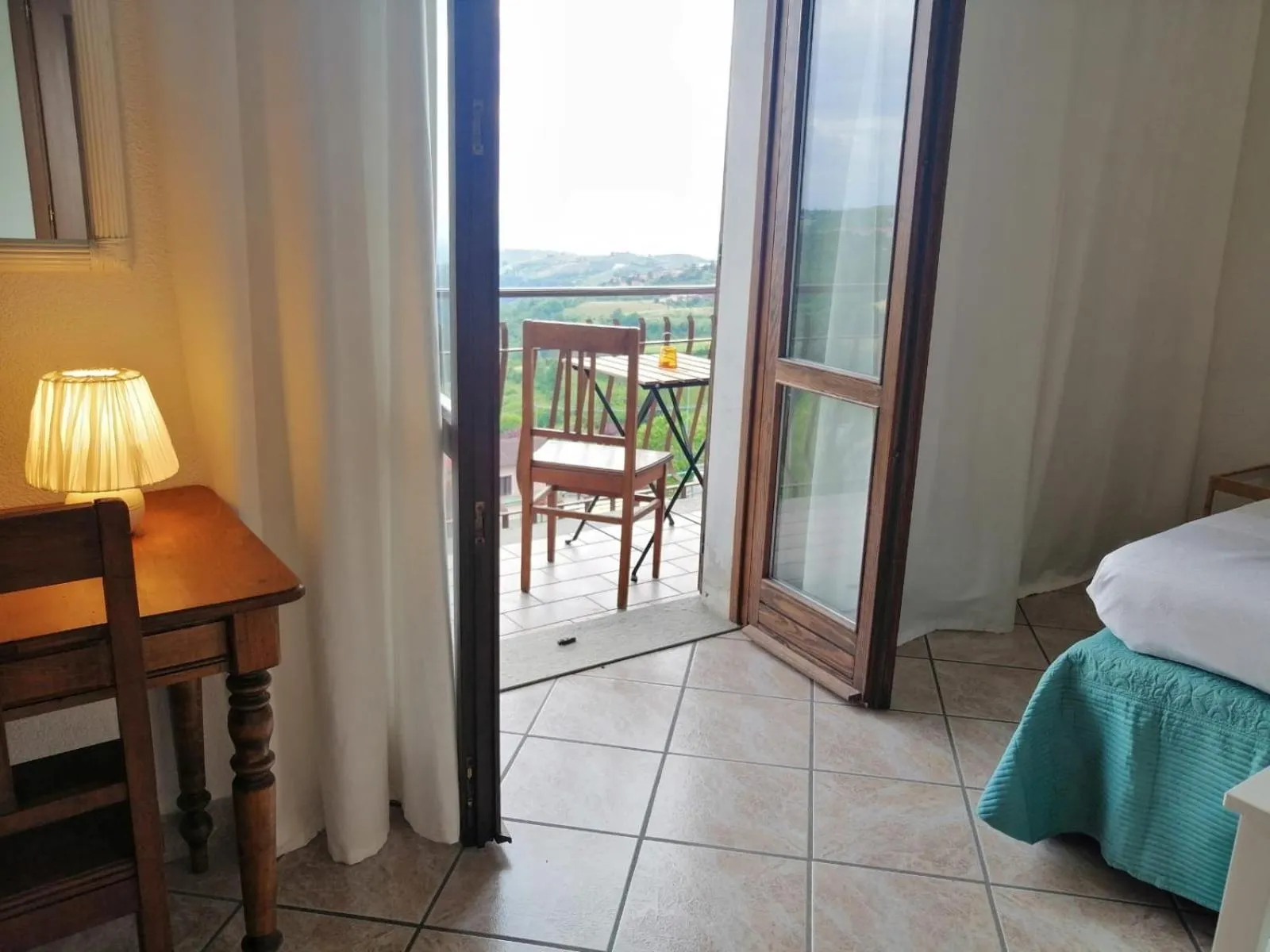 Balcony/Terrace, Bed in Villa Belvedere Langhe