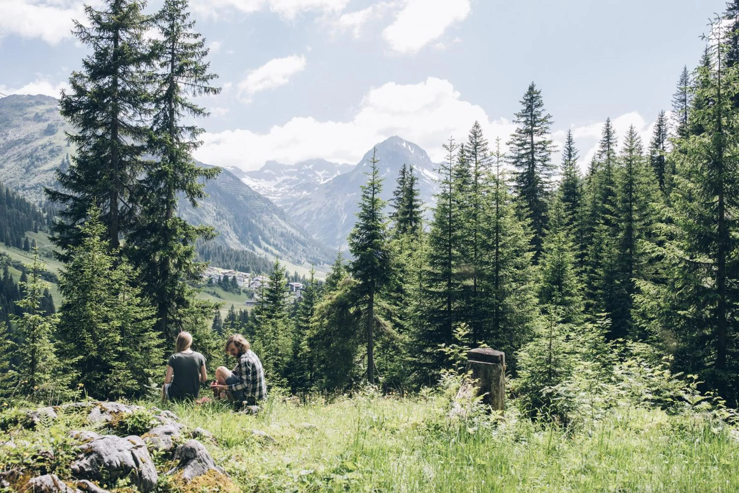 Burgi's - Adults only