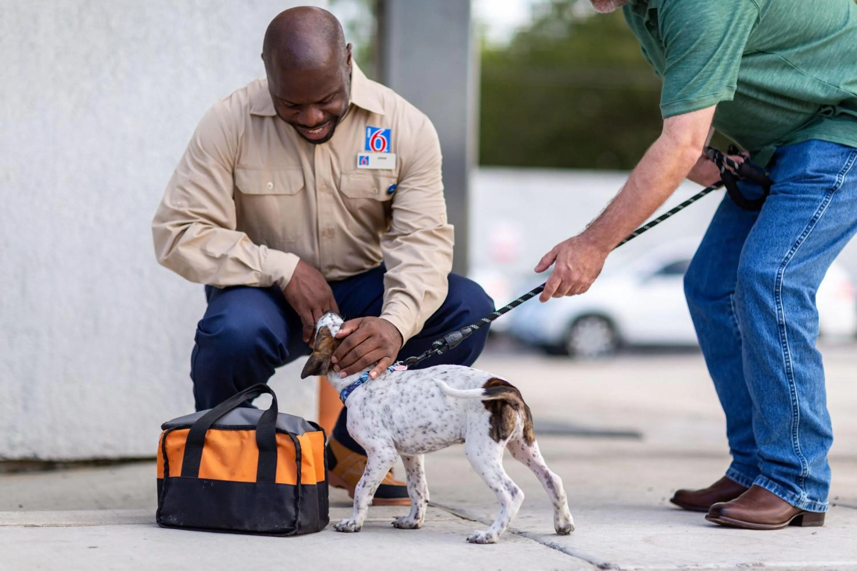 pet friendly in Motel 6 Sinton TX