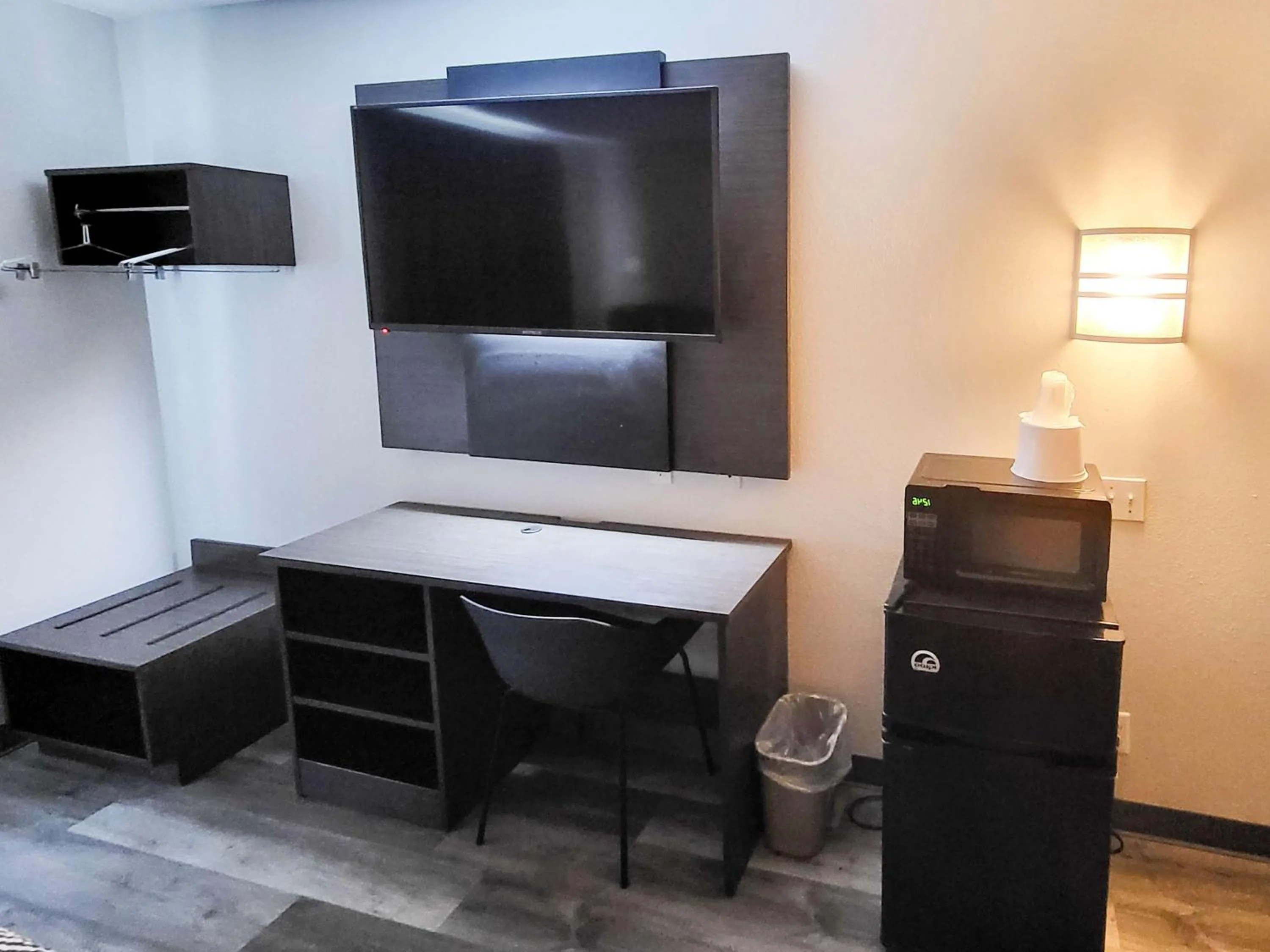 Bedroom in Motel 6 Sinton TX