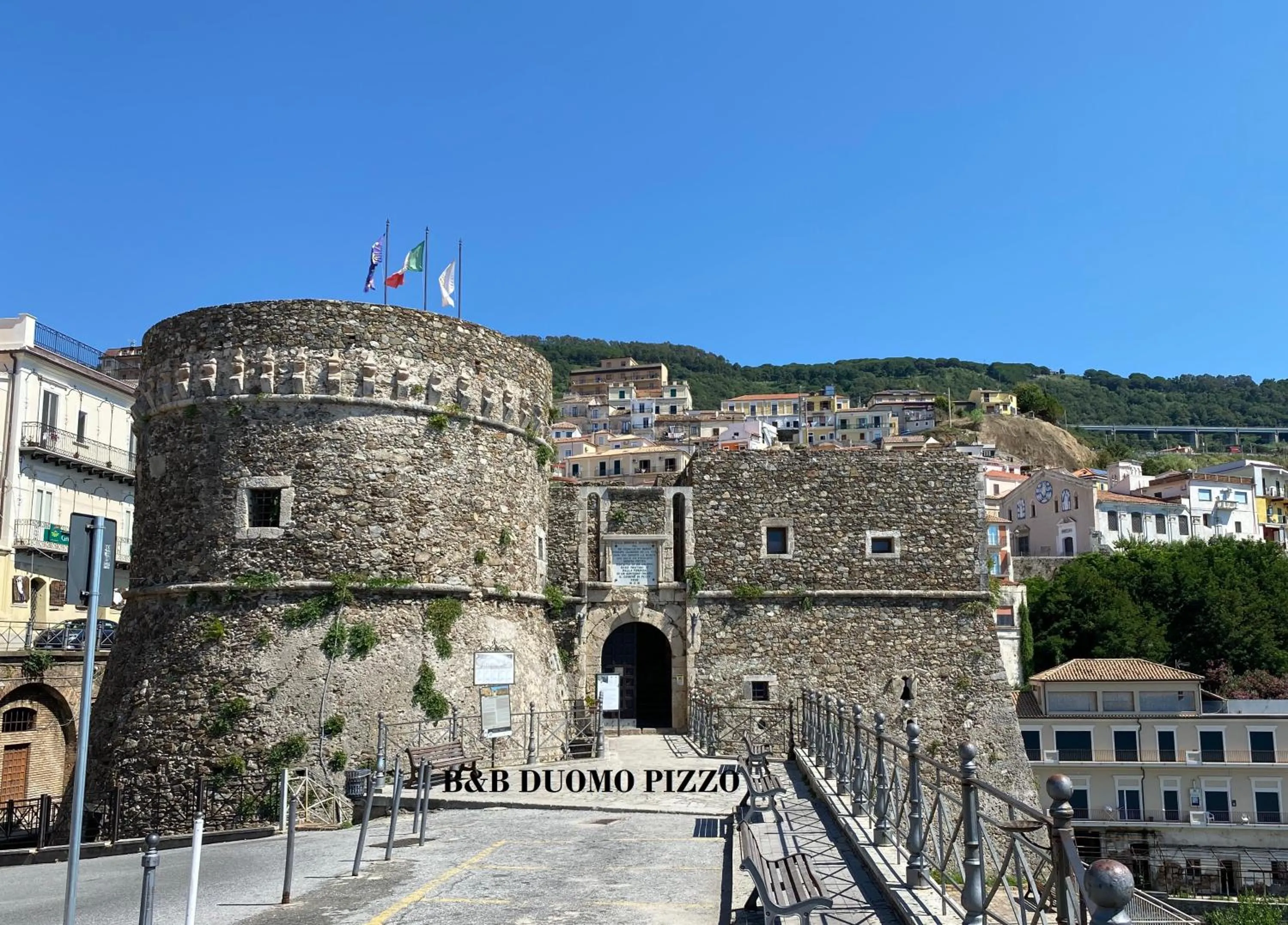 B&B Duomo Pizzo ApartHotel