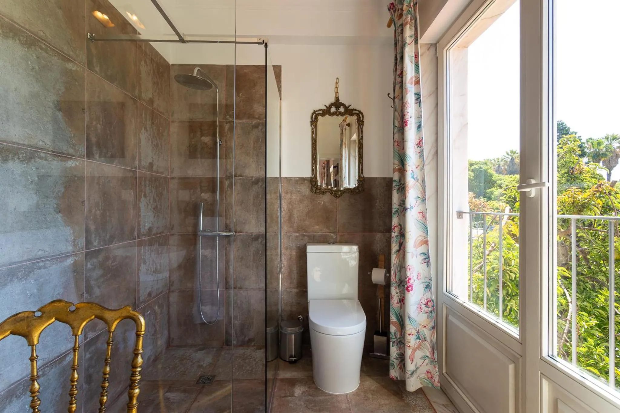 Shower in Geronimo Guest House Belém