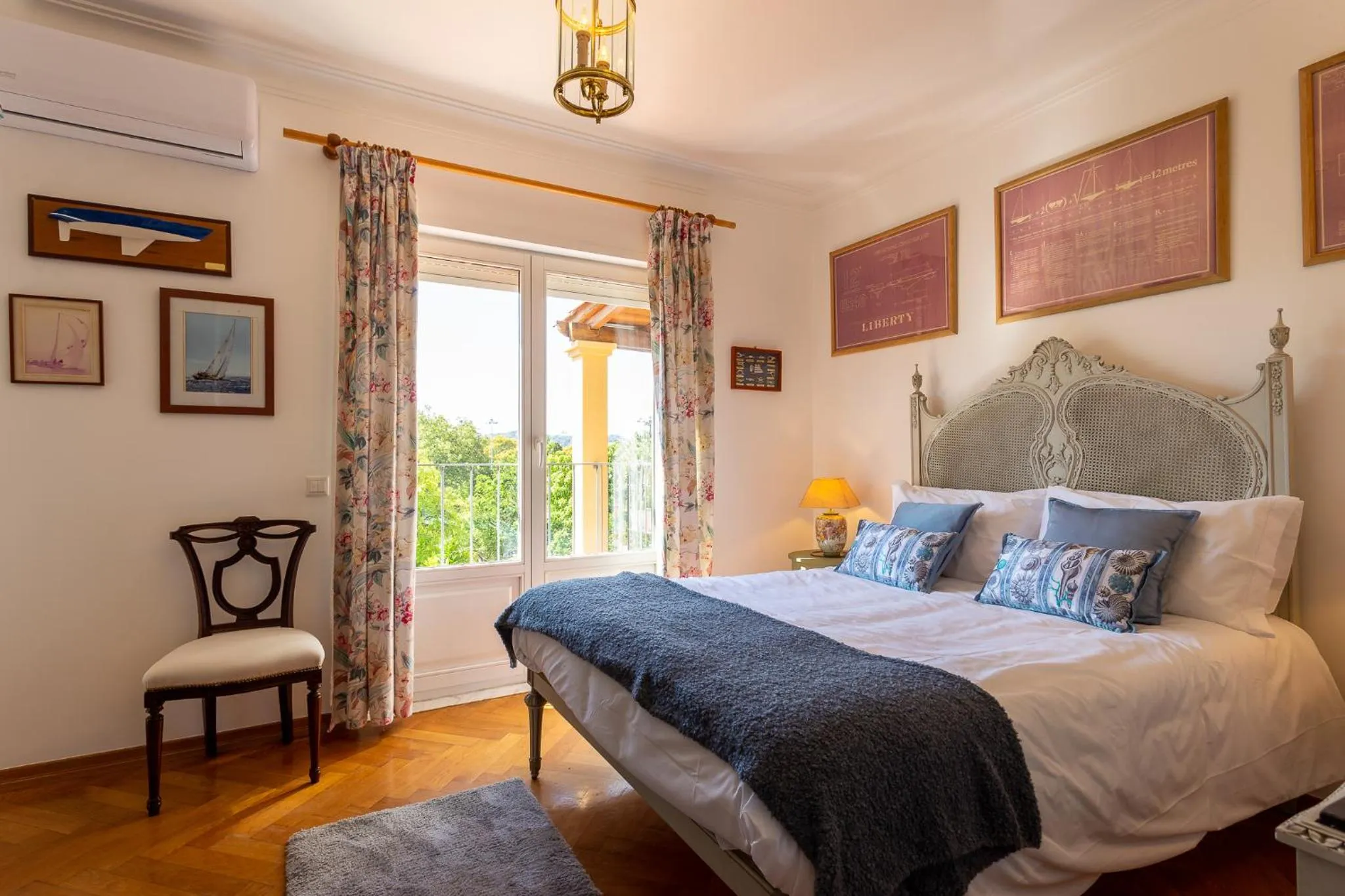 Bed in Geronimo Guest House Belém