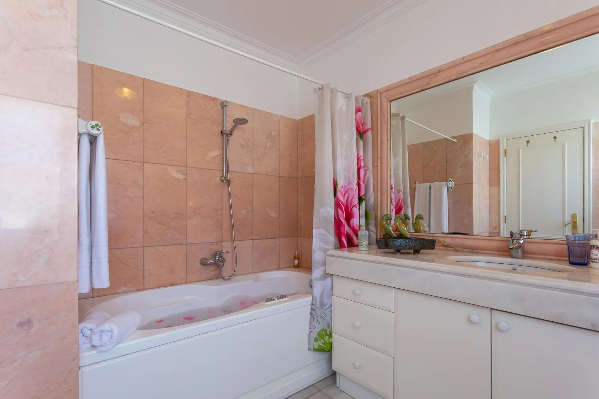 Massage in Geronimo Guest House Belém