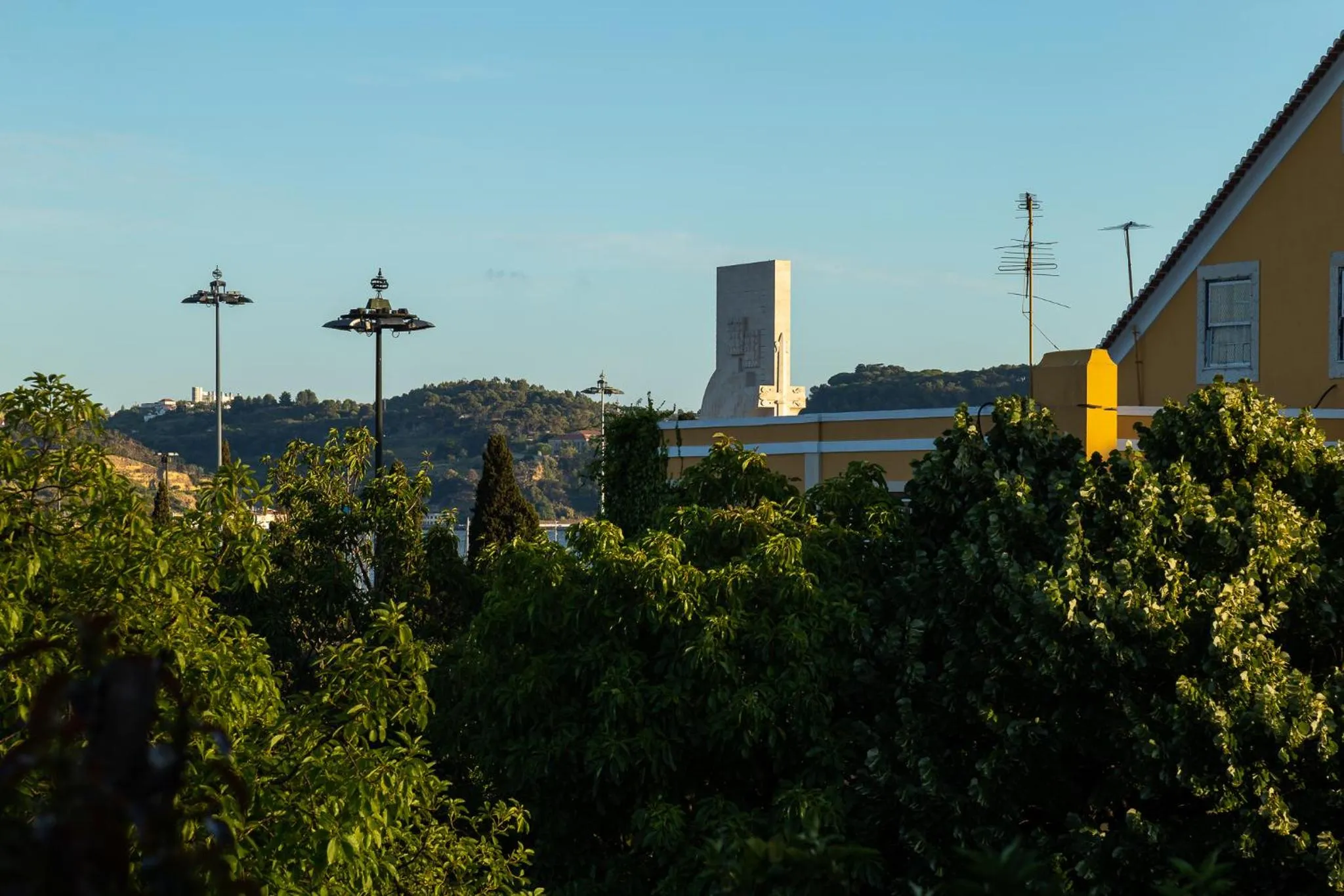 Street view in Geronimo Guest House Belém