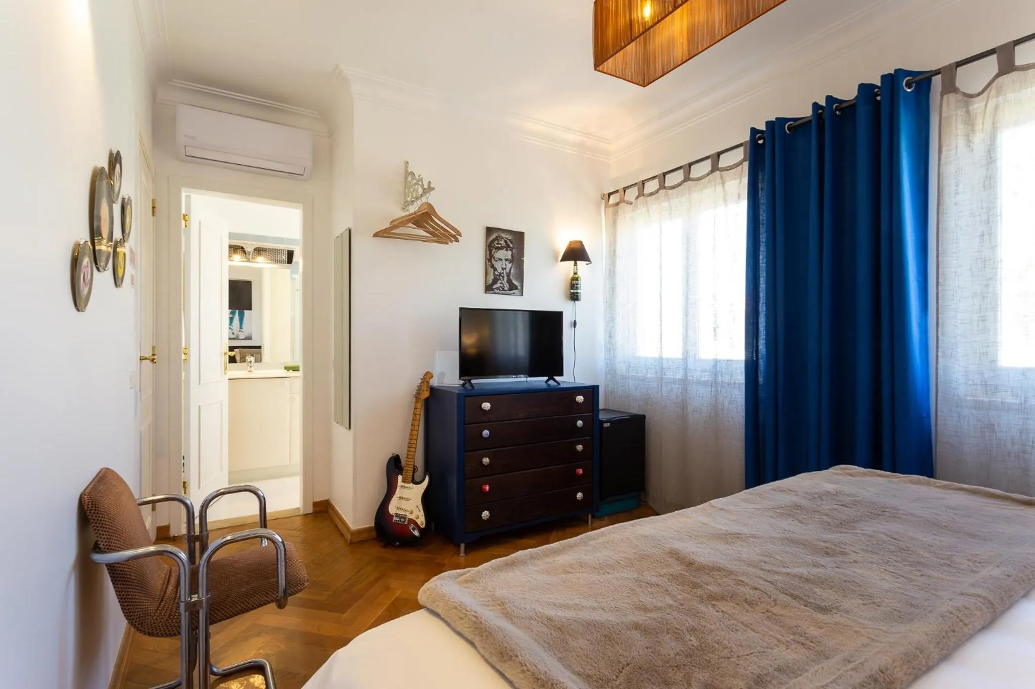 Photo of the whole room, Bed in Geronimo Guest House Belém