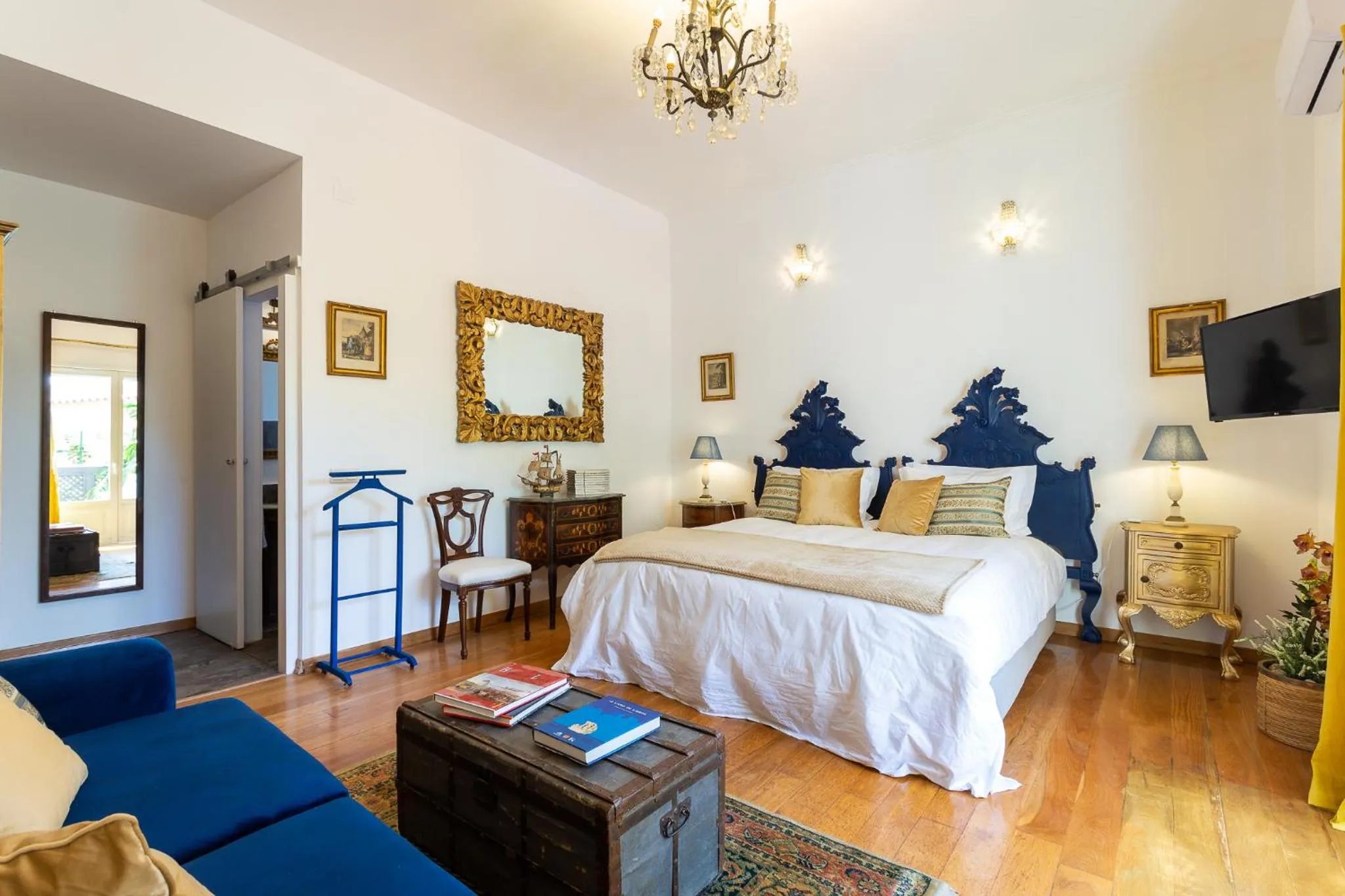 Photo of the whole room, Bed in Geronimo Guest House Belém