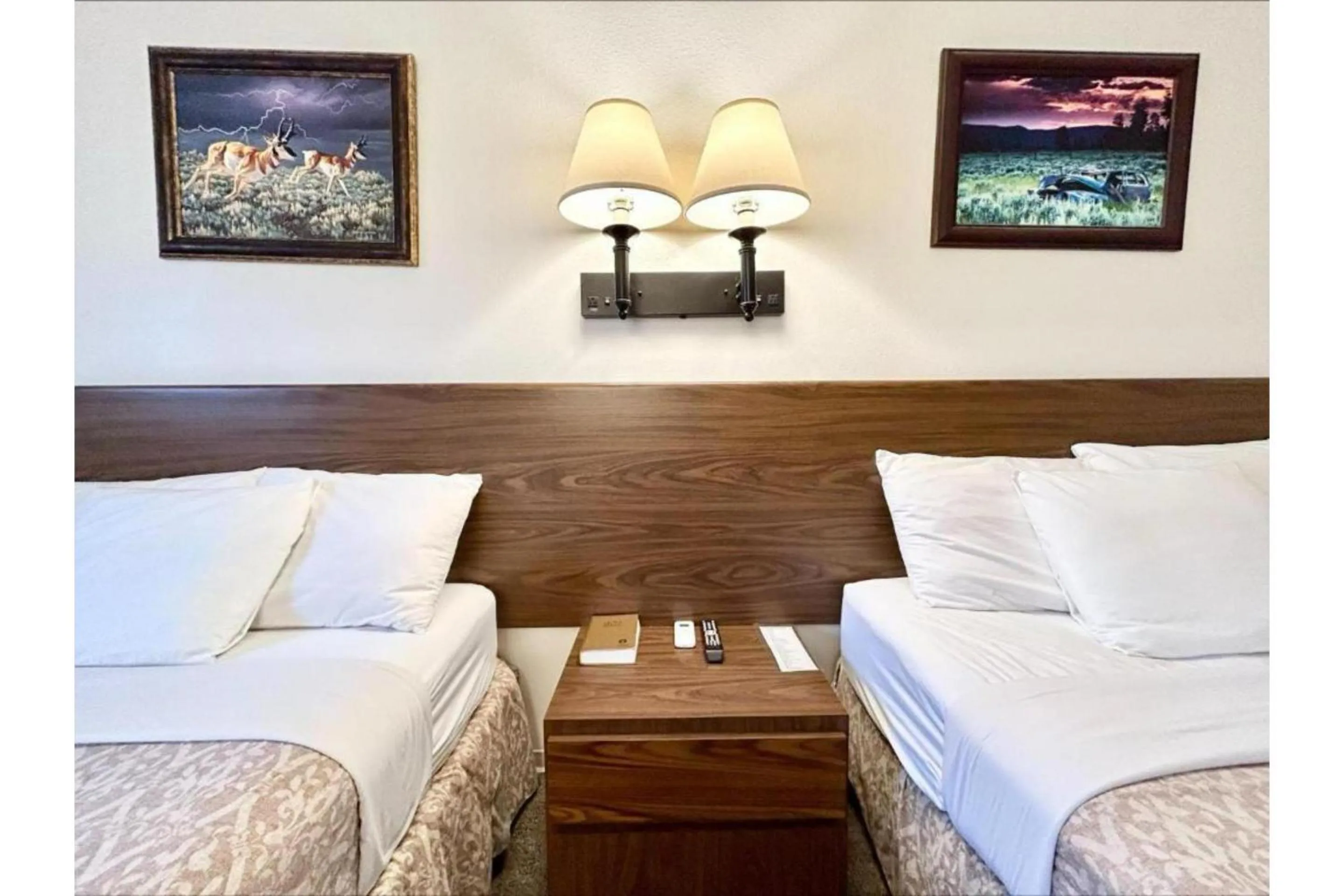 Bedroom, Bed in Homestead Inn Wolf Point Hwy 2