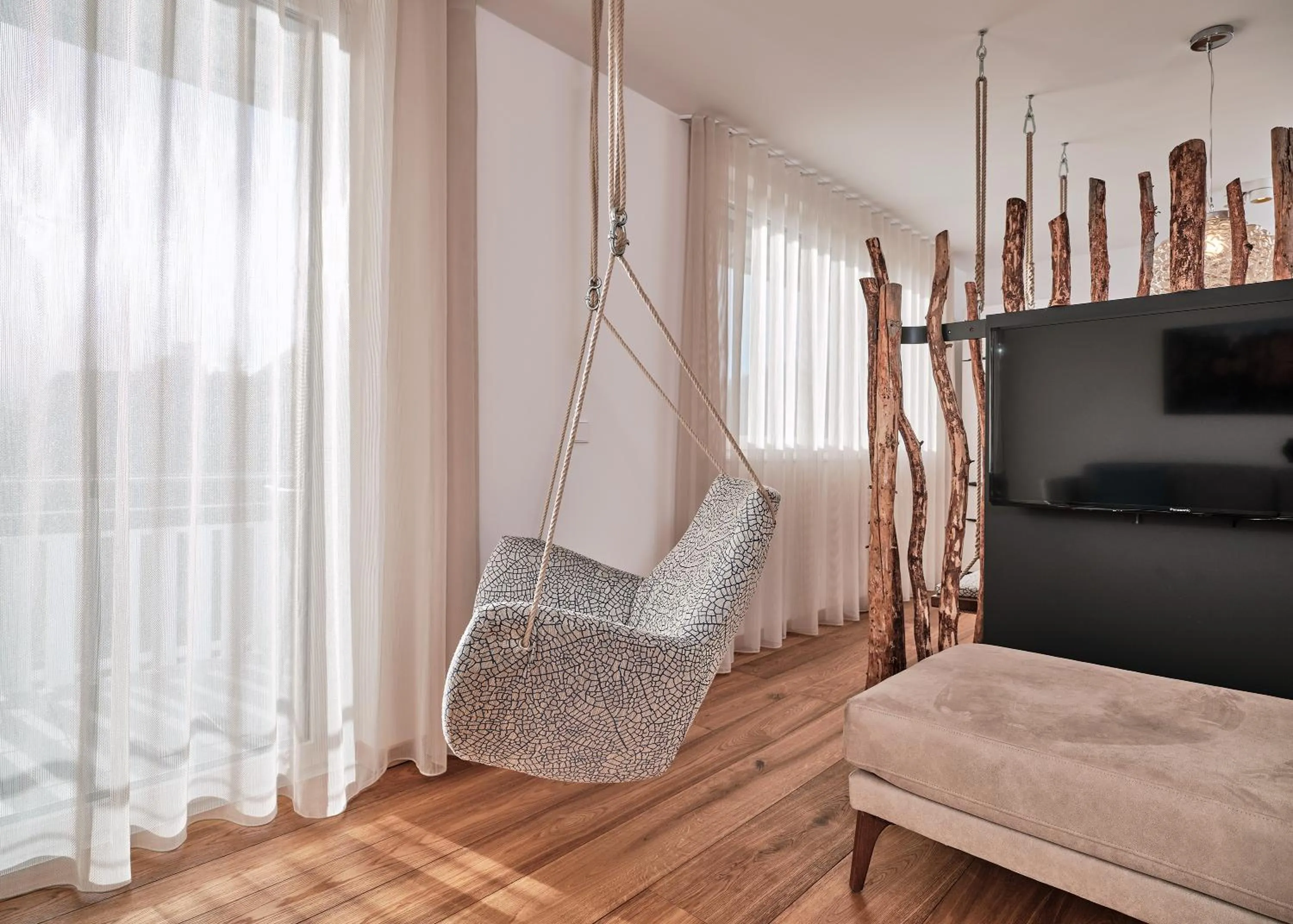 Living room, Bed in WaldFunkeln LODGE