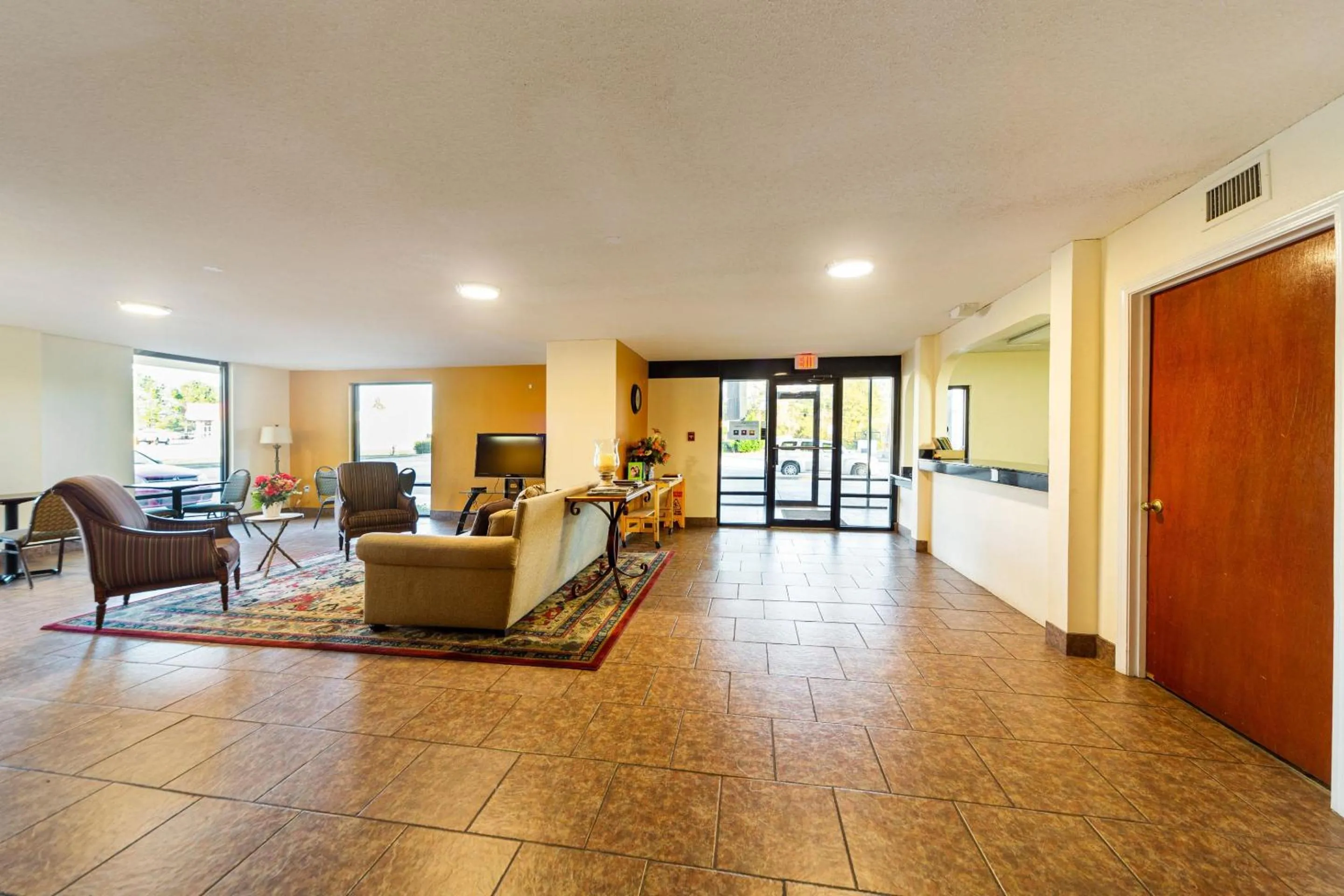 Lobby or reception in Days Inn by Wyndham Atmore
