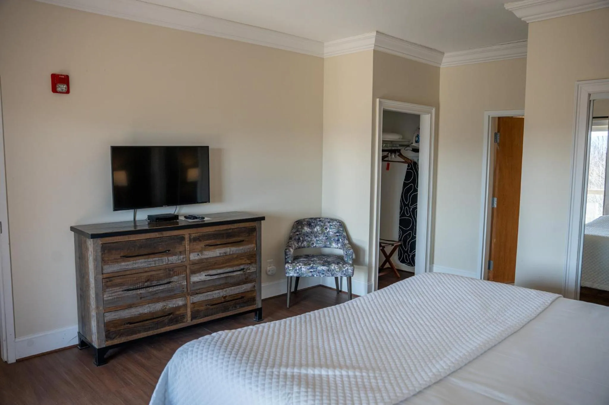 Bed in Inn at Crestwood