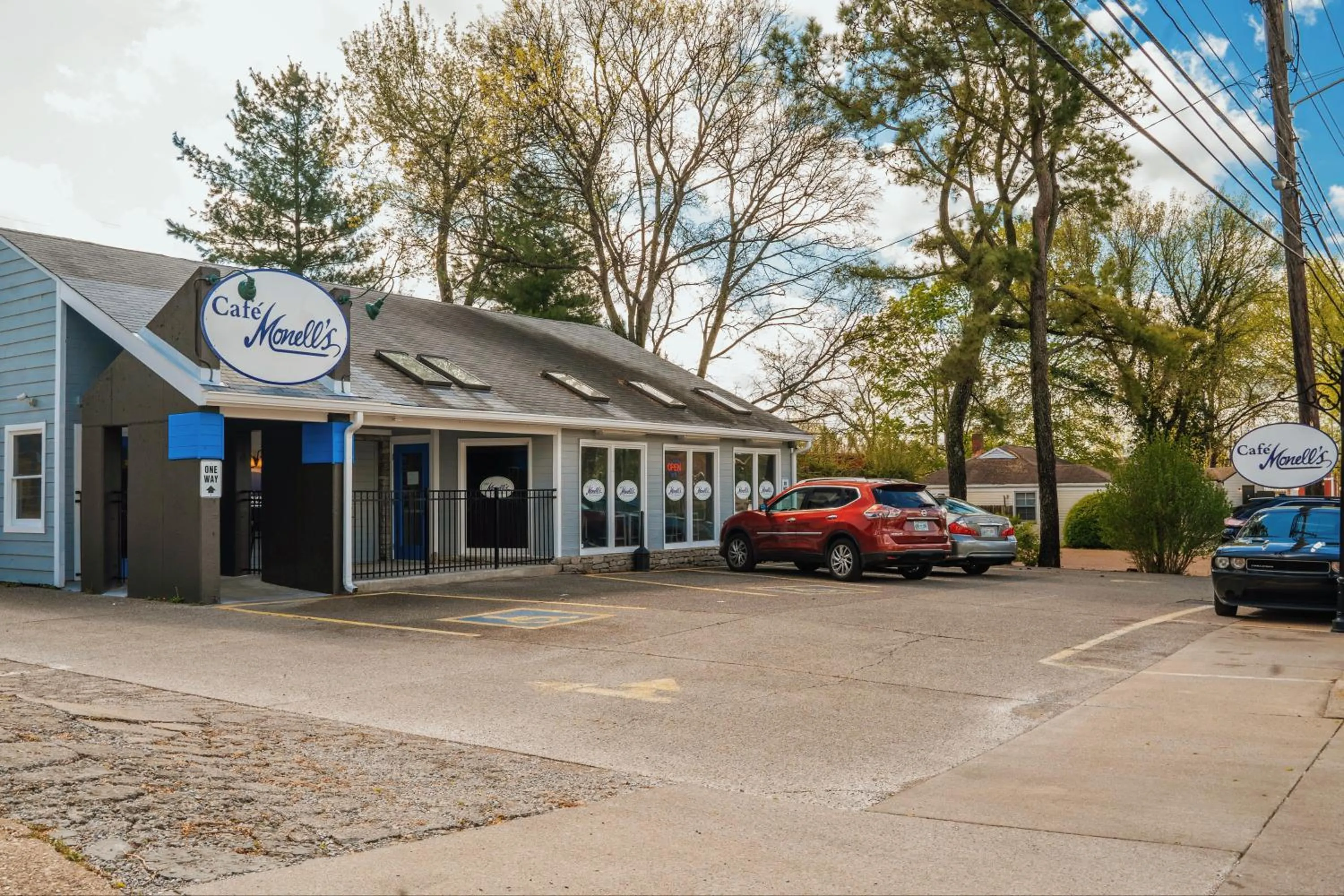 Neighbourhood in The Iris Motel