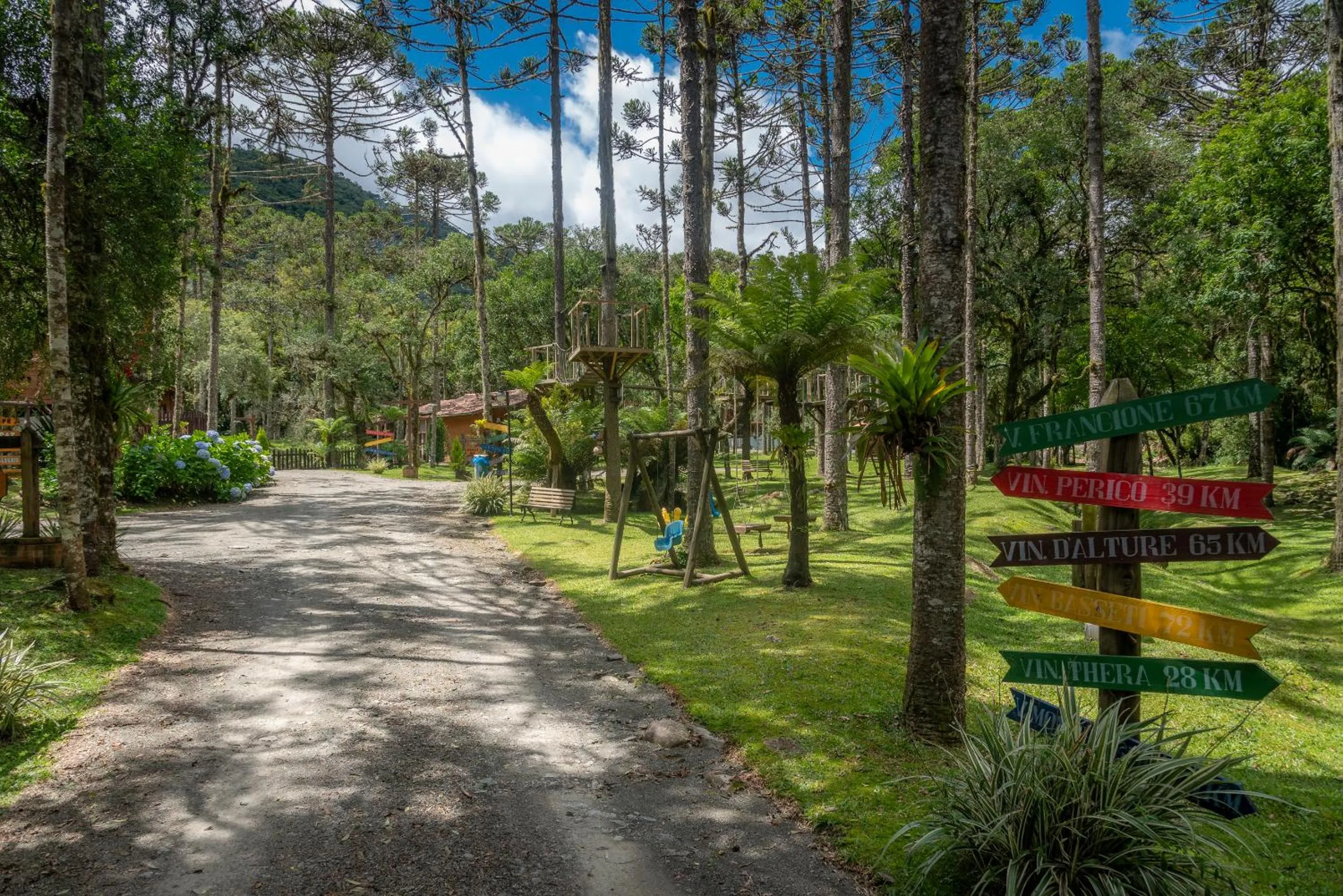 Property logo or sign in Pousada Caminhos da Natureza